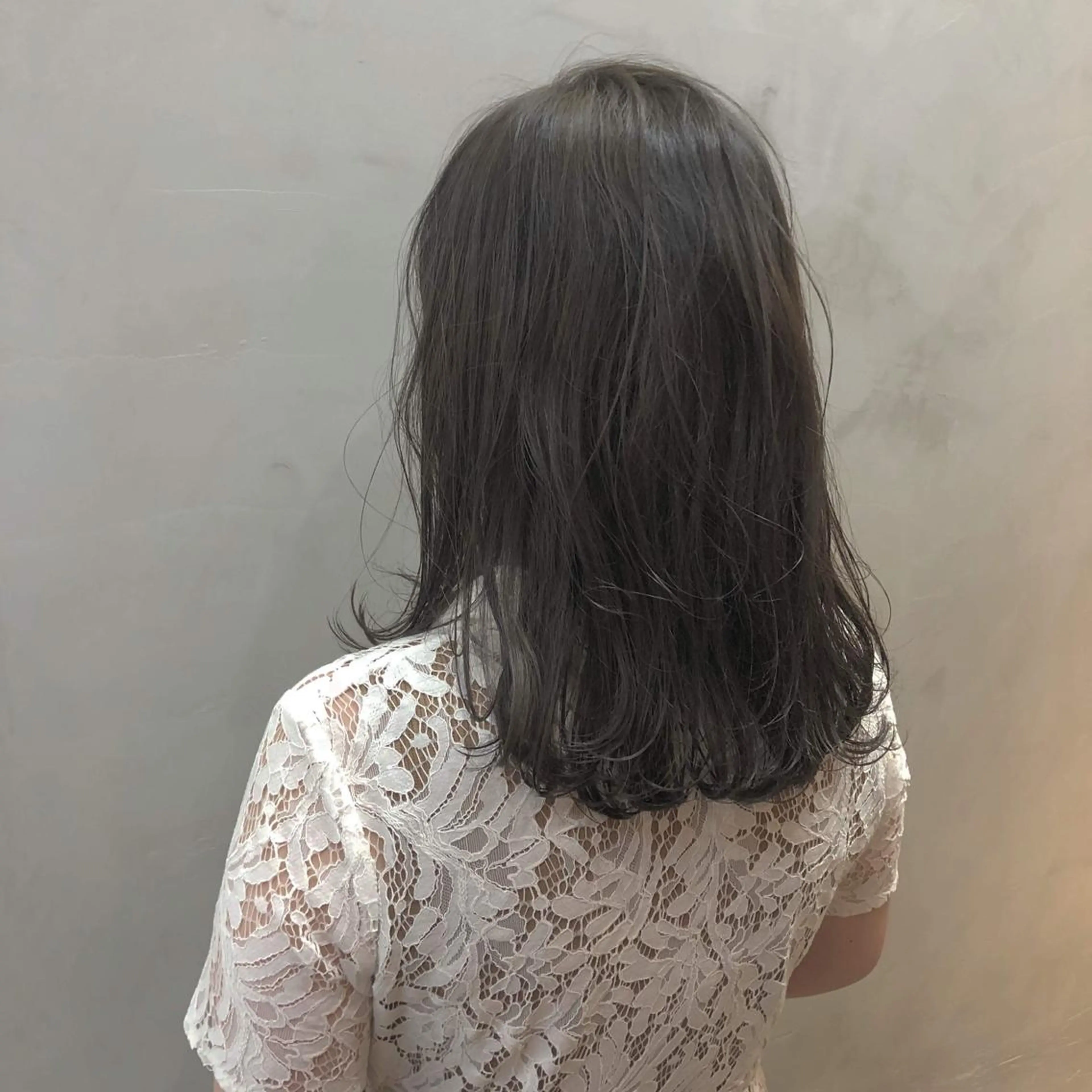 セミロング カラー ヘアアレンジ Peyp所属・早瀬 裕之のヘアスタイル