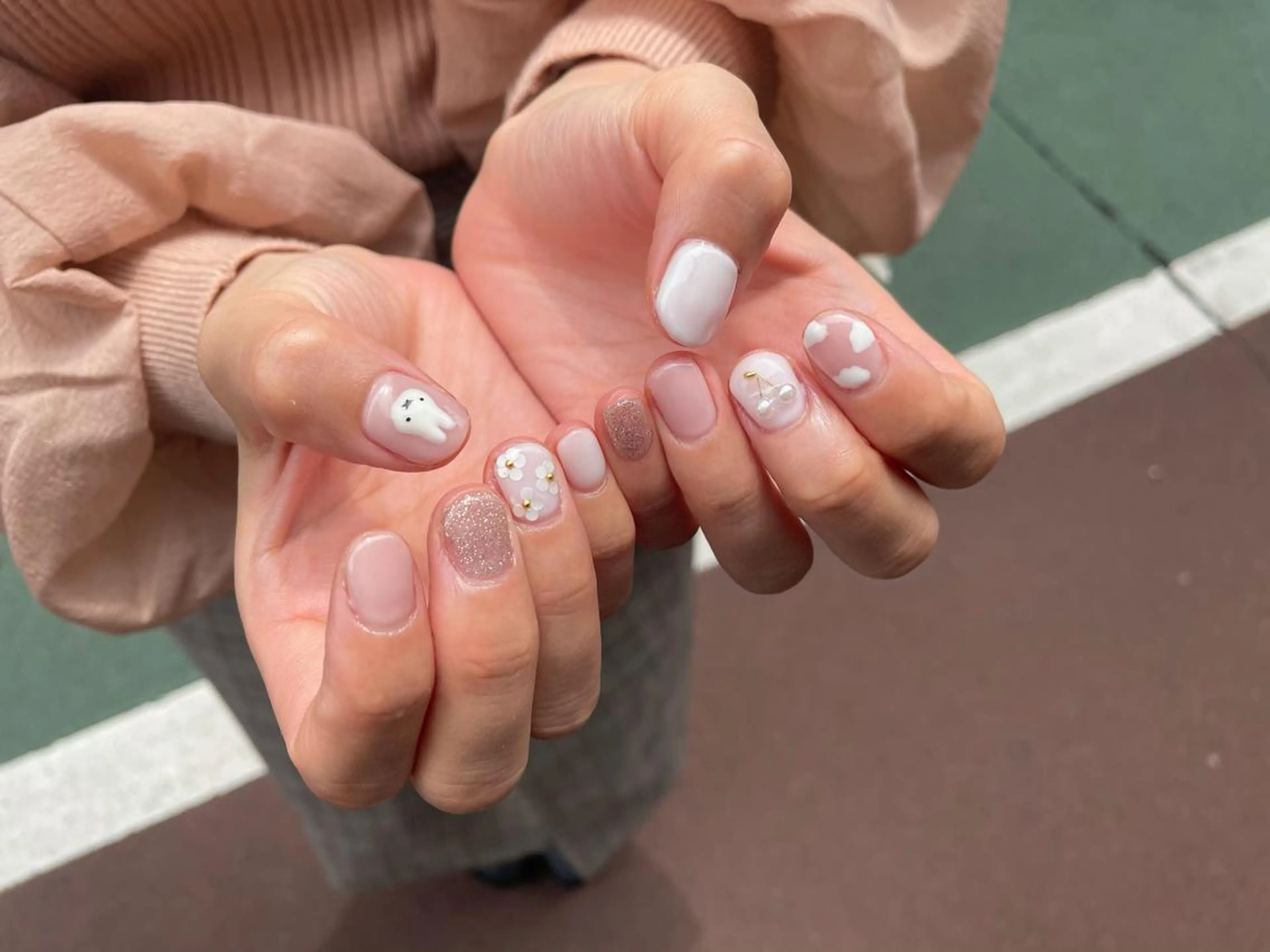 ネイル ハンドネイル ハンドケア R'well所属・はばすみれ🎀ﾈｲﾙ 光ﾌｪｲｼｬﾙ ﾍｱのネイルデザイン