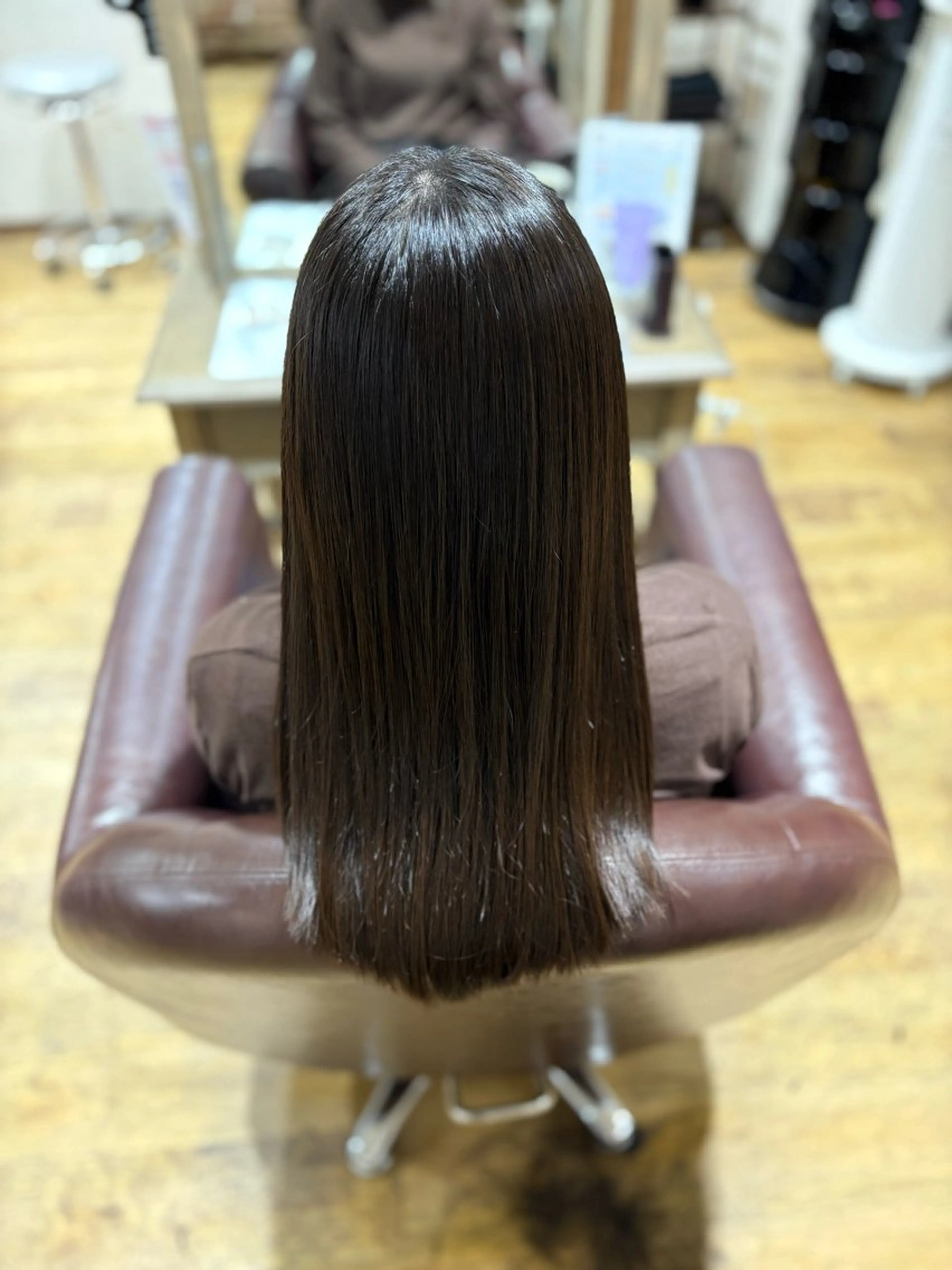 セミロング レブリス所属・原口 美樹のヘアスタイル