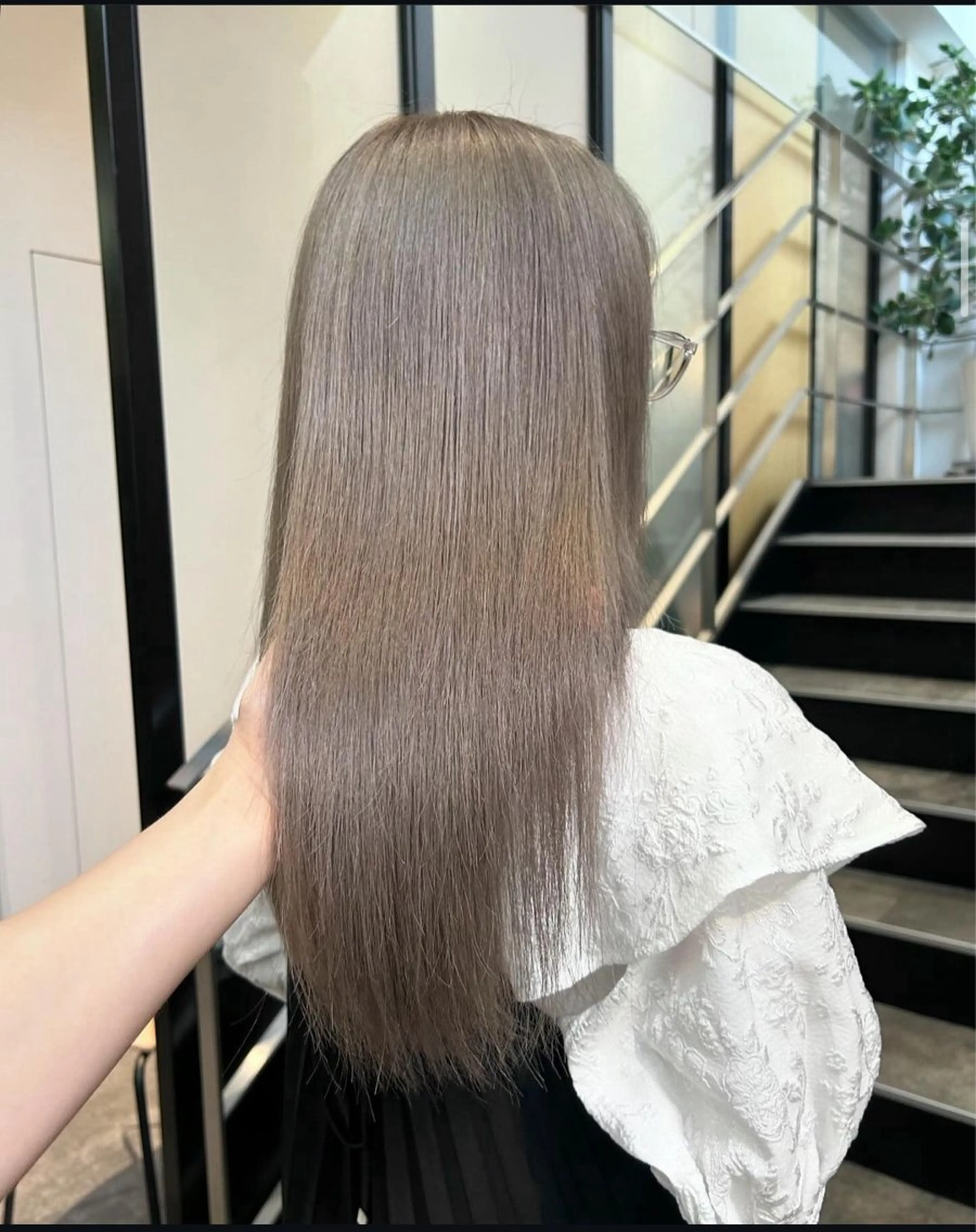 セミロング カラー パーマ ヘアアレンジ メンズ キッズ メンズハイトーン グレージュ ハイトーンカラー シルバー シルバーグレージュ カット ヘアカラー GOTODAY SHAiRE SALON (原宿本店)所属・sakurai kana 🎀のヘアスタイル
