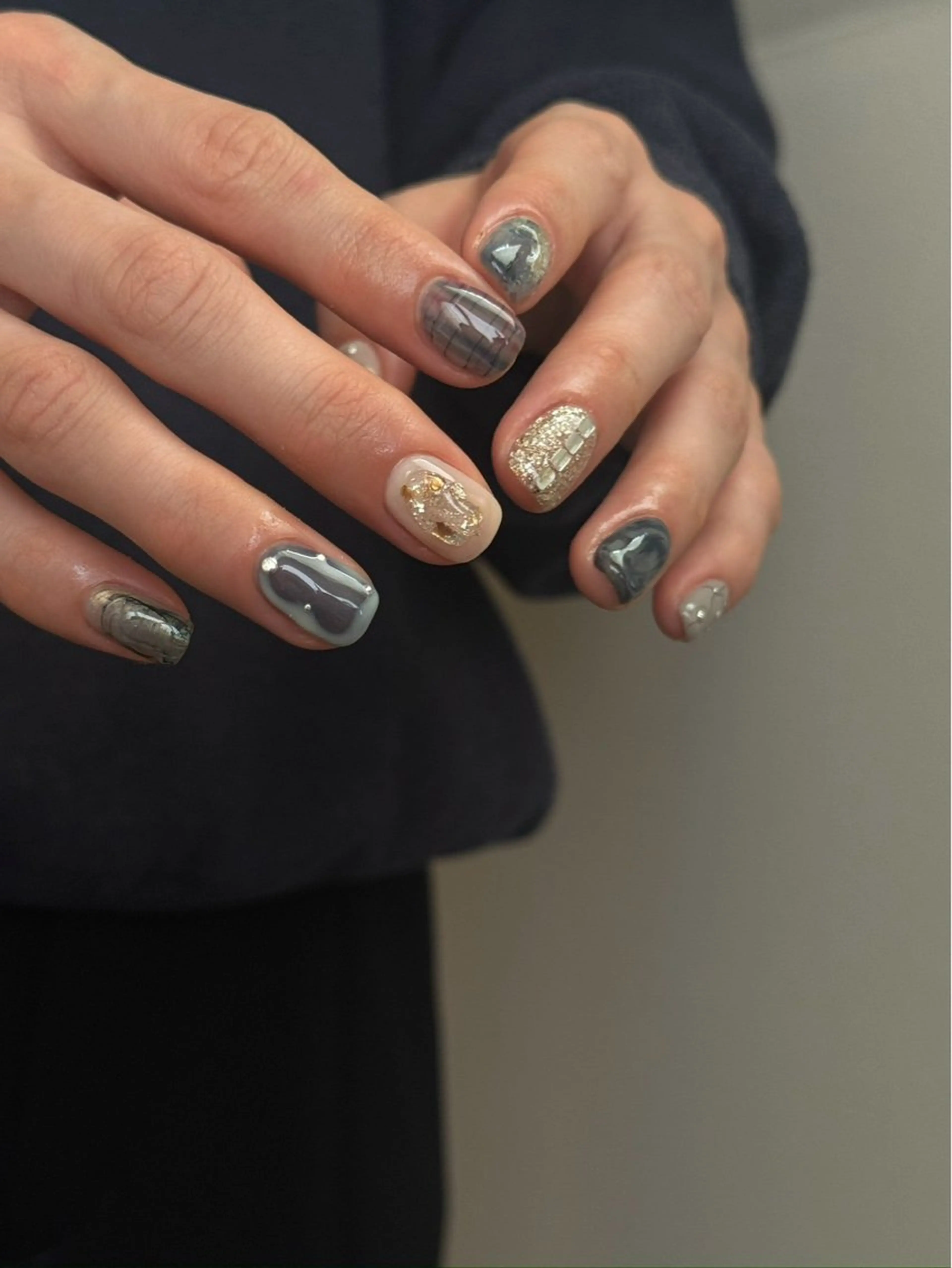 ネイル ネイビー ニュアンスネイル 春ネイル ハンドネイル lacier nailのネイルデザイン