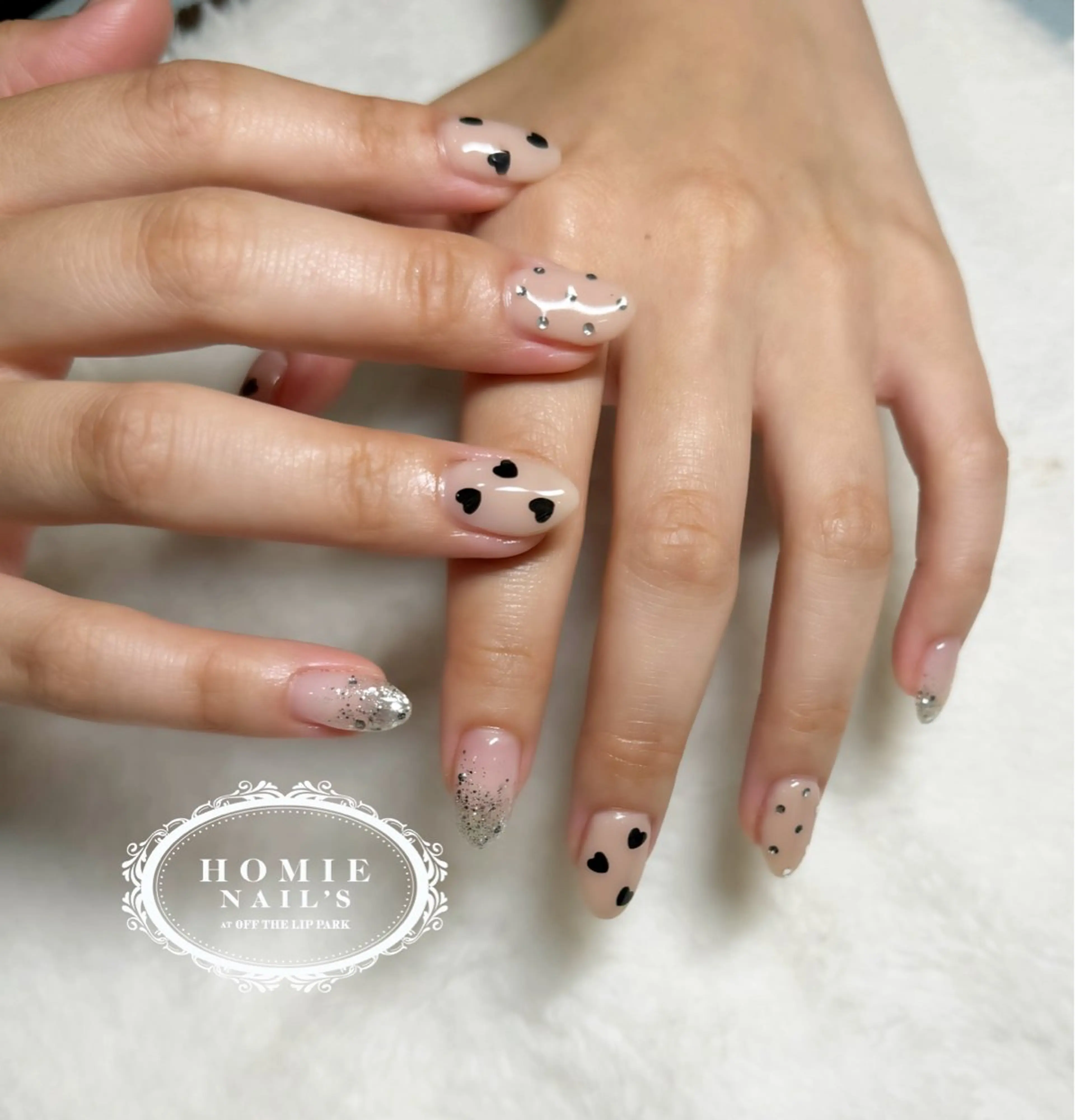 ネイル ハート ハンドネイル フットネイル オフザリップパーク Asamiのネイルデザイン