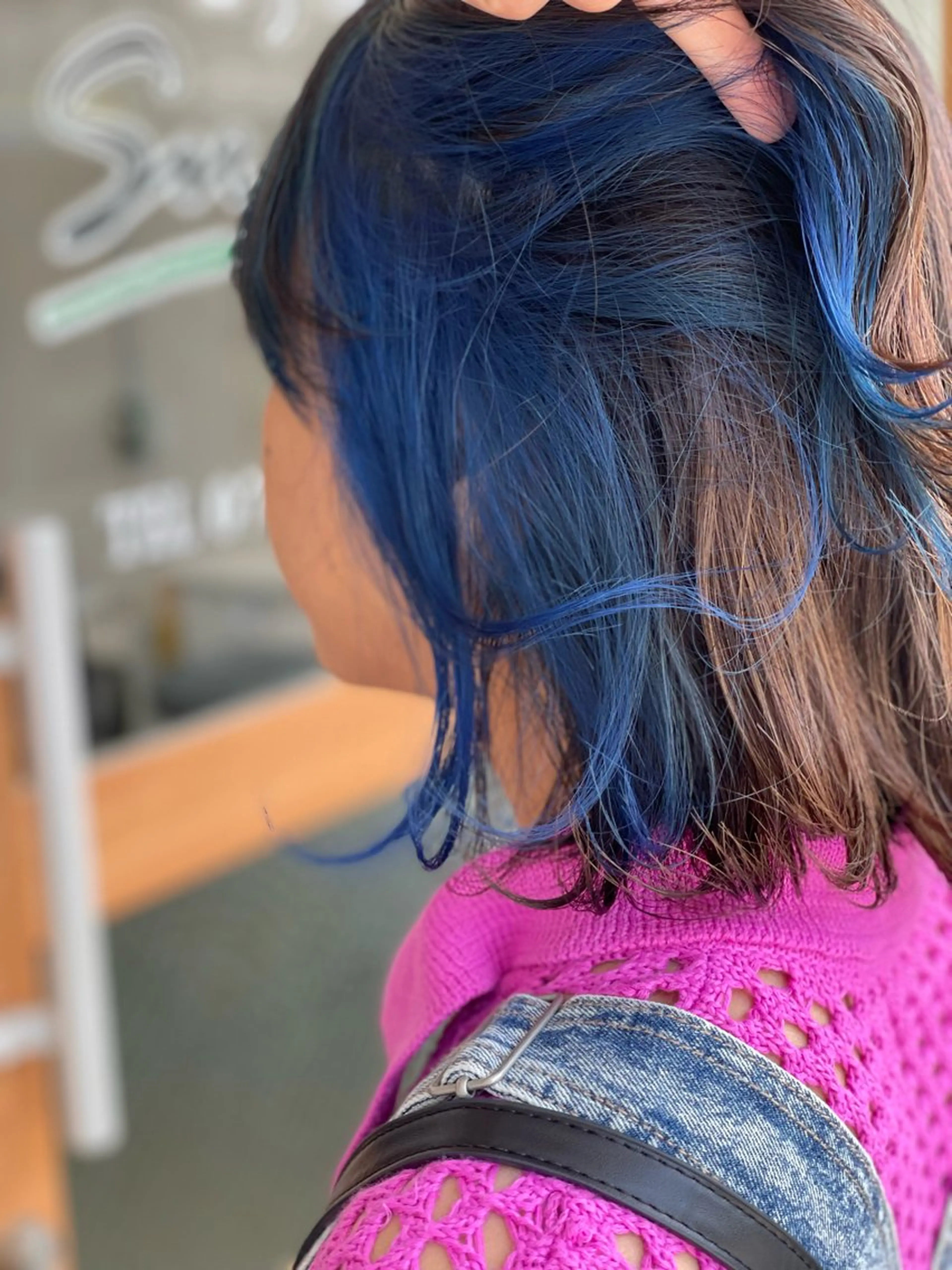 ミディアム カラー ブリーチ ブルーカラー 顔周りカット Snaly カラー特化ページのヘアスタイル