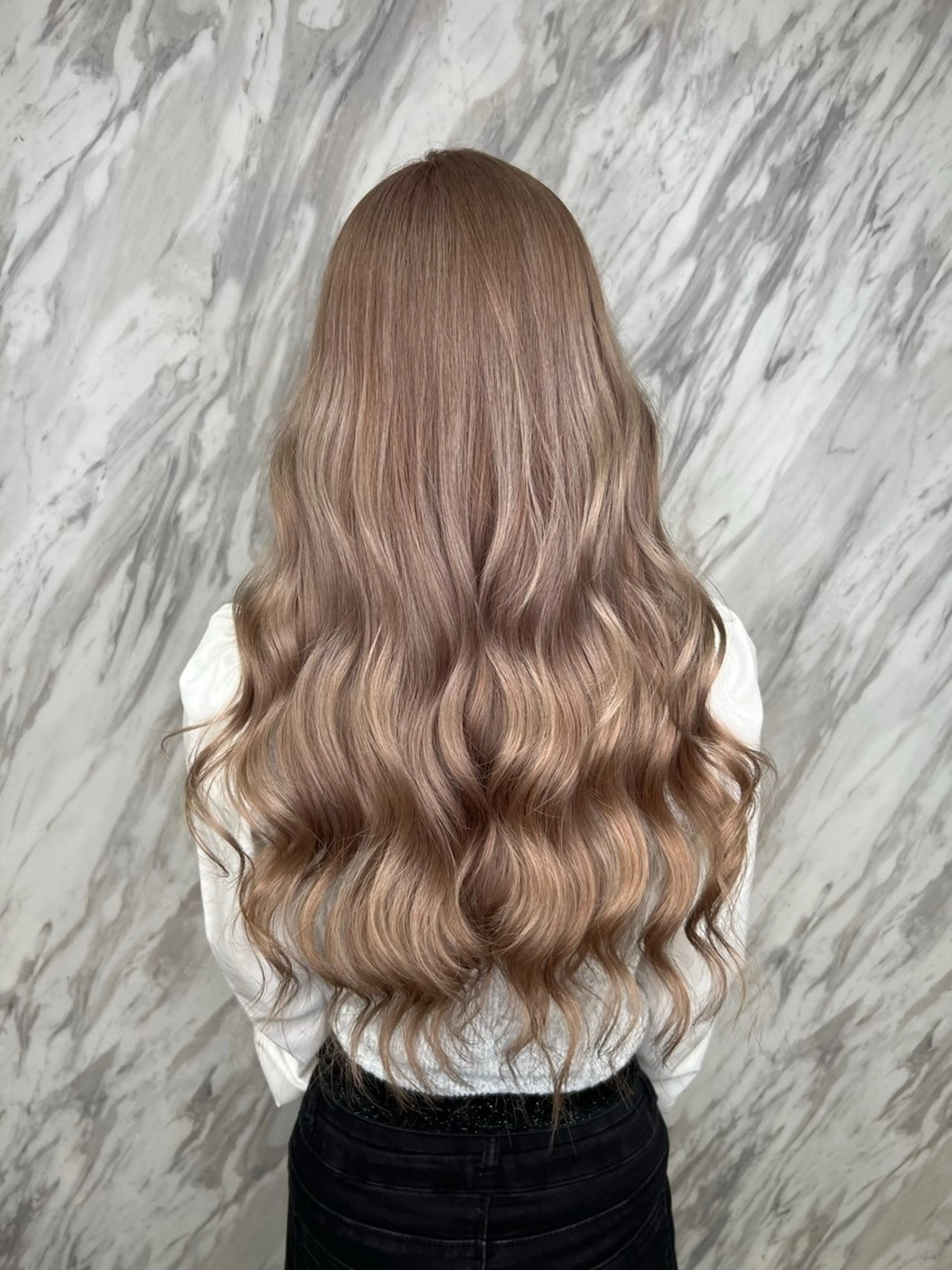 ロング カット ヘアカラー トリートメント 🌈カラー特化 ハイトーンけいと🌈のヘアスタイル
