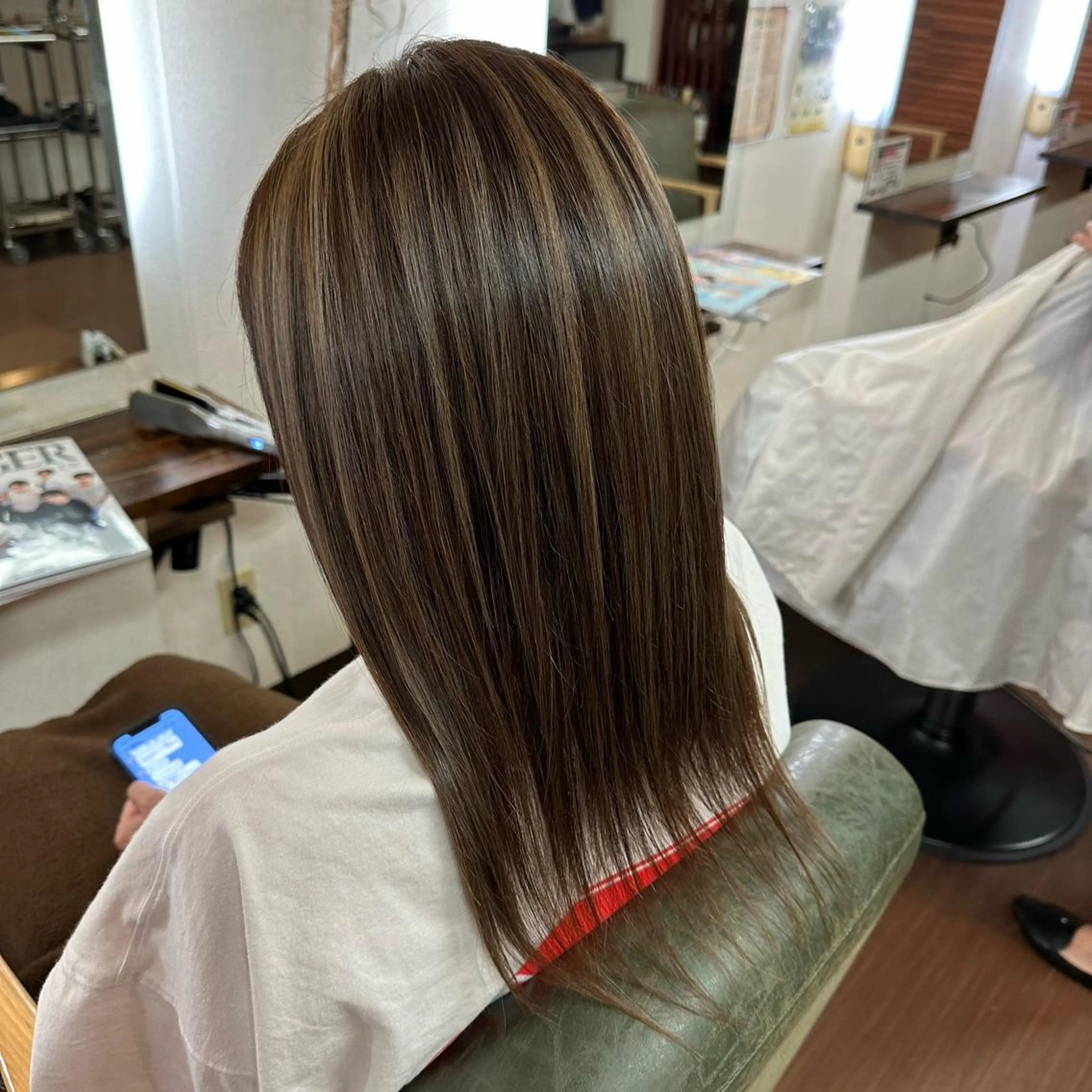 セミロング カラー ハイライトカラー ハイライト ヘアカラー トリートメント Glanzhair 🫧‪菊池柊真🫧のヘアスタイル