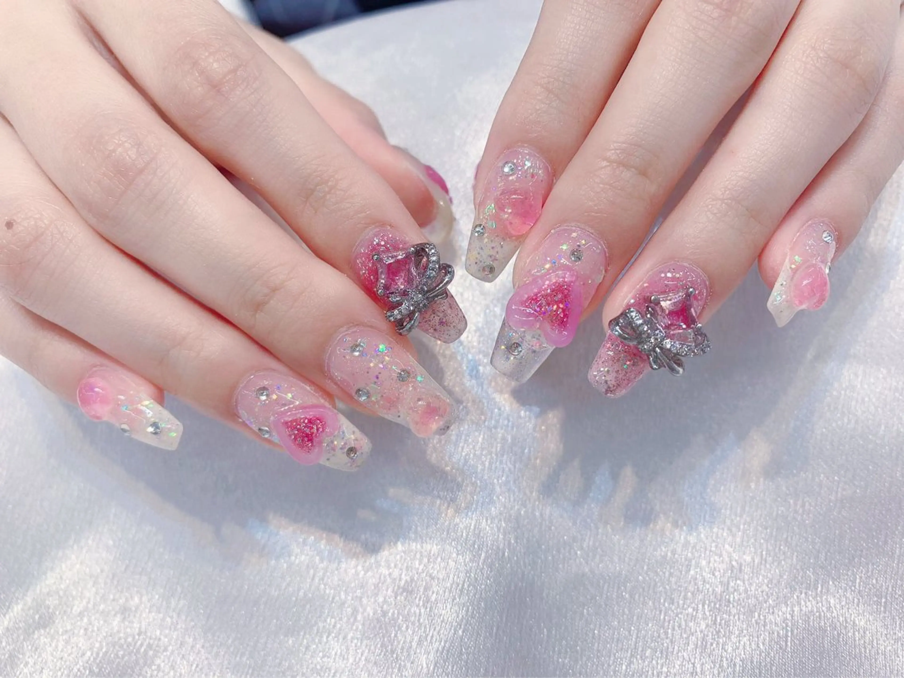 ネイル アートネイル チークネイル 長さ出し フットネイル ジェルネイル ハンドネイル ハンドケア ラッキーネイルサロン 西川口東口店のネイルデザイン