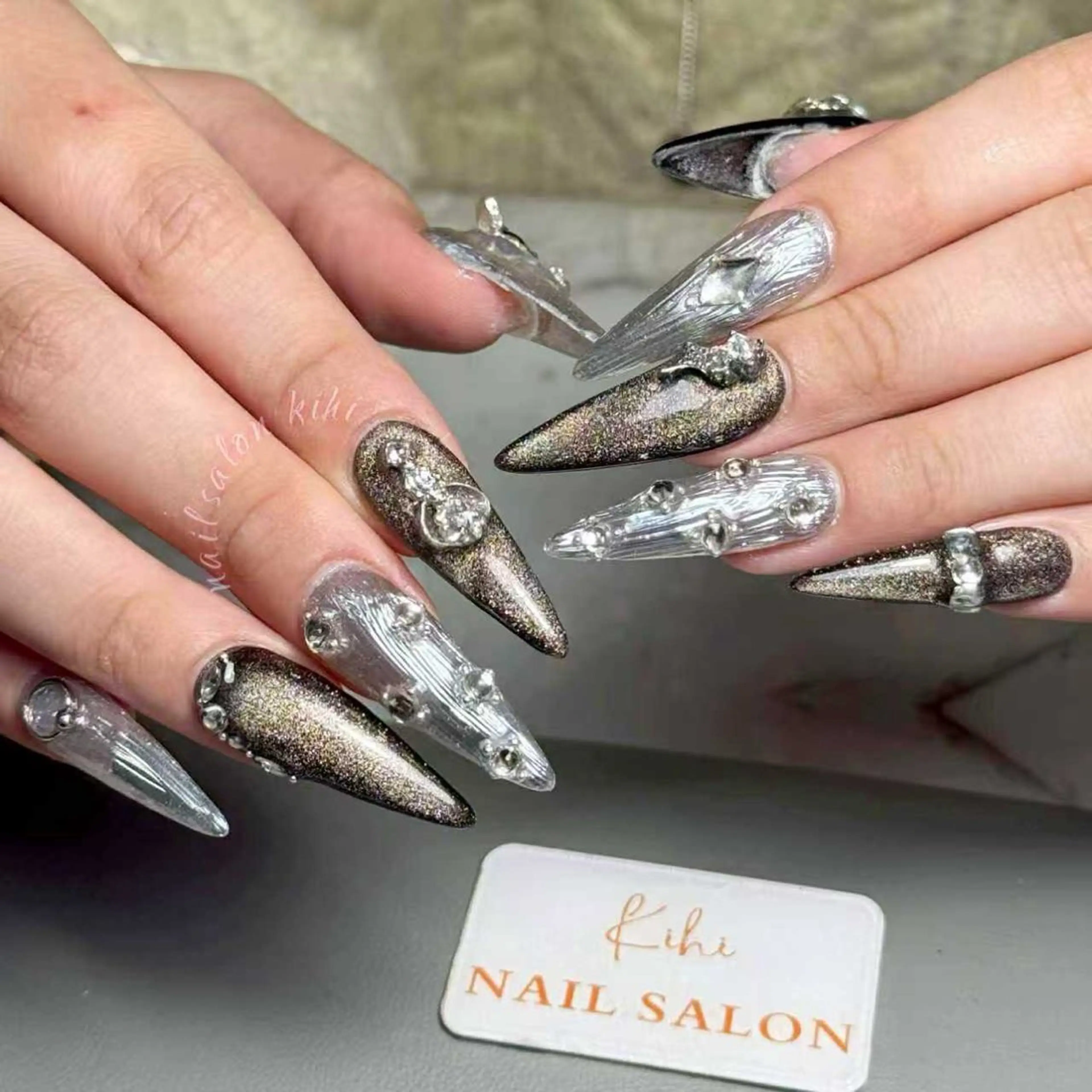 ネイル アートネイル フレンチネイル ジェルネイル グラデーション 韓国ネイル ハンドネイル 💕鈴木ユリ パラジェル/オフ無料のネイルデザイン