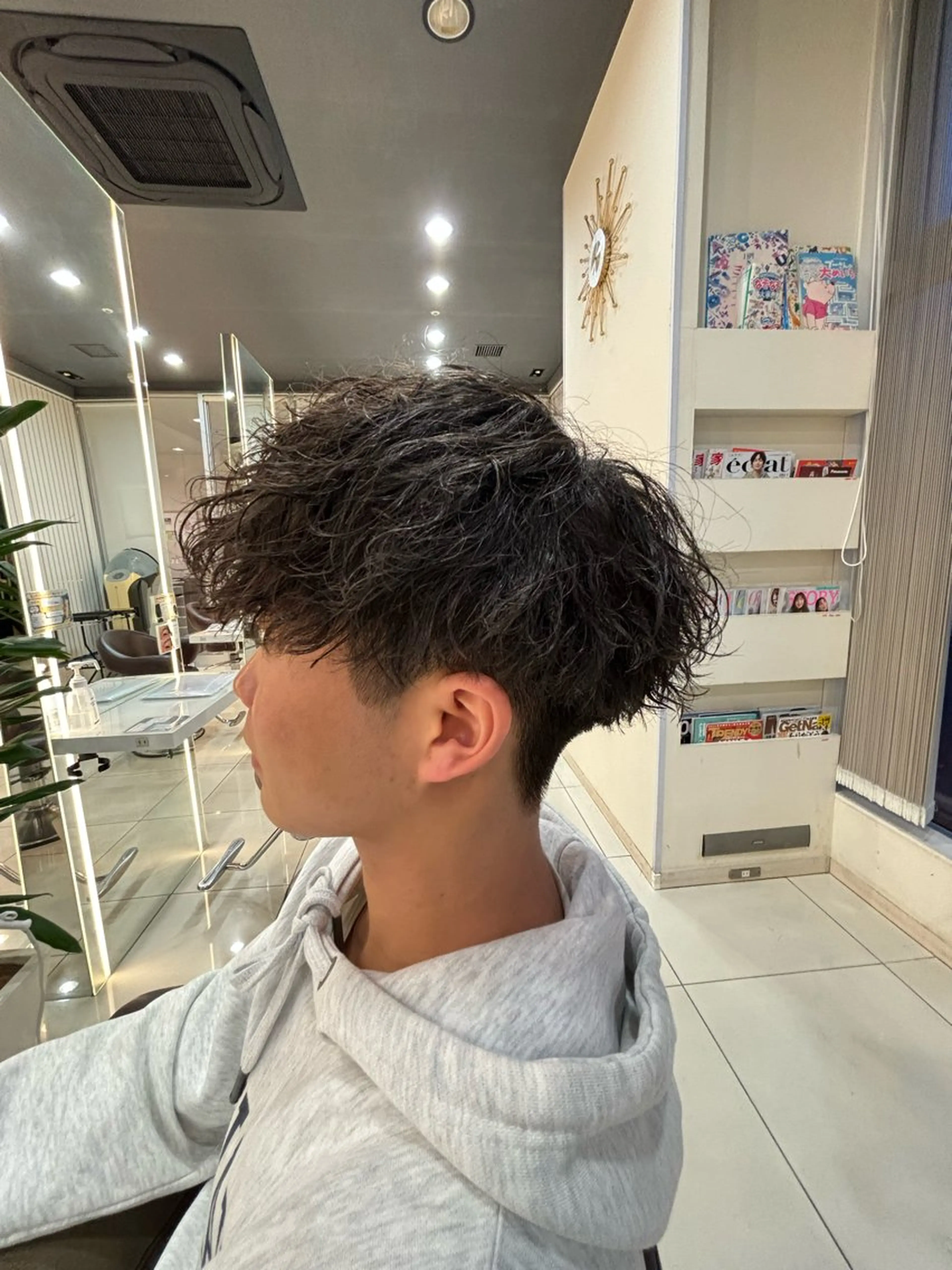 ショート パーマ メンズ カット パーマ メンズトレンドヘア◎ ／冨田大輝のヘアスタイル