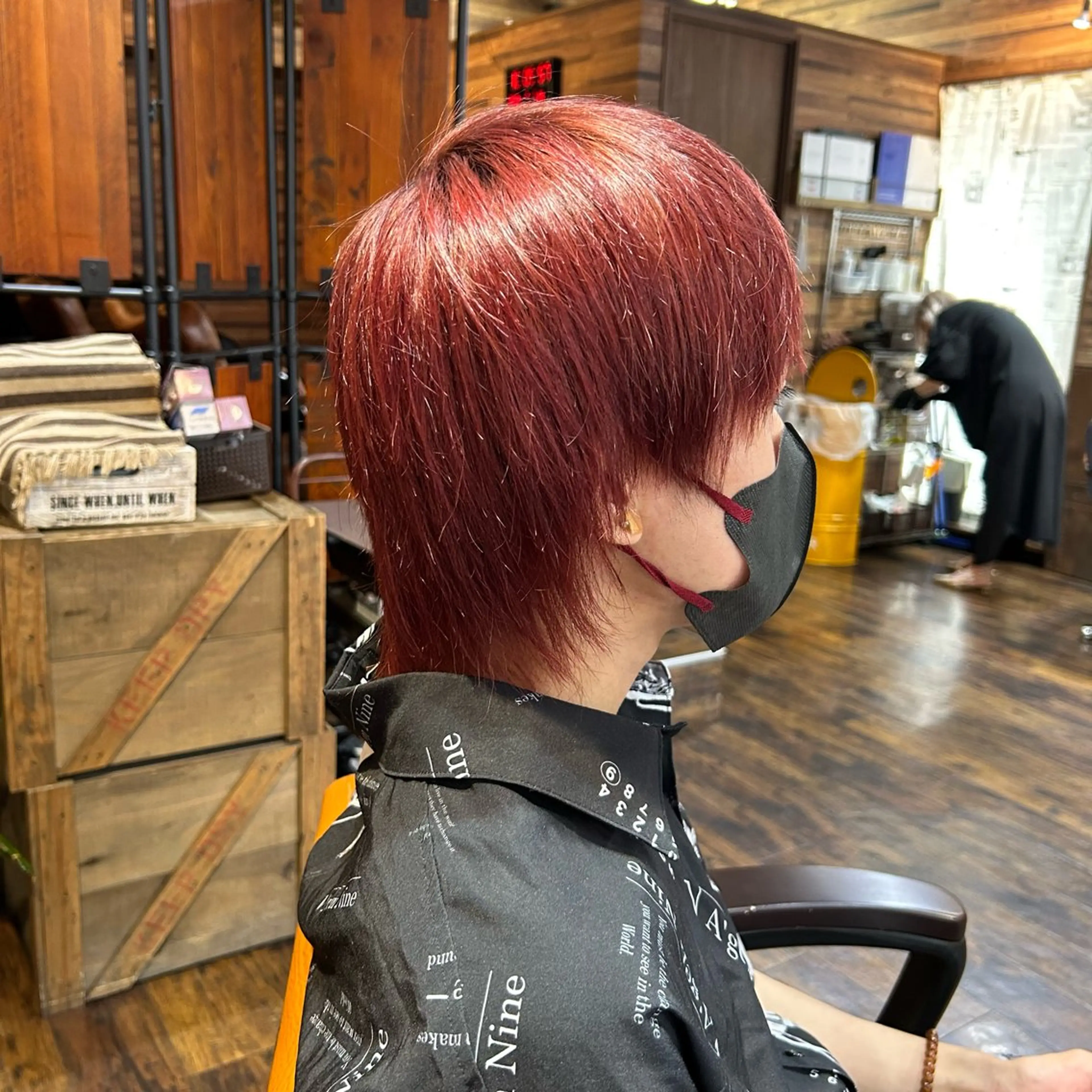 ⛸️ブリーチメニュー🪽ダブルカラー【ブリーチ+カラー】+メンズカット+保湿トリートメント+眉カットの写真