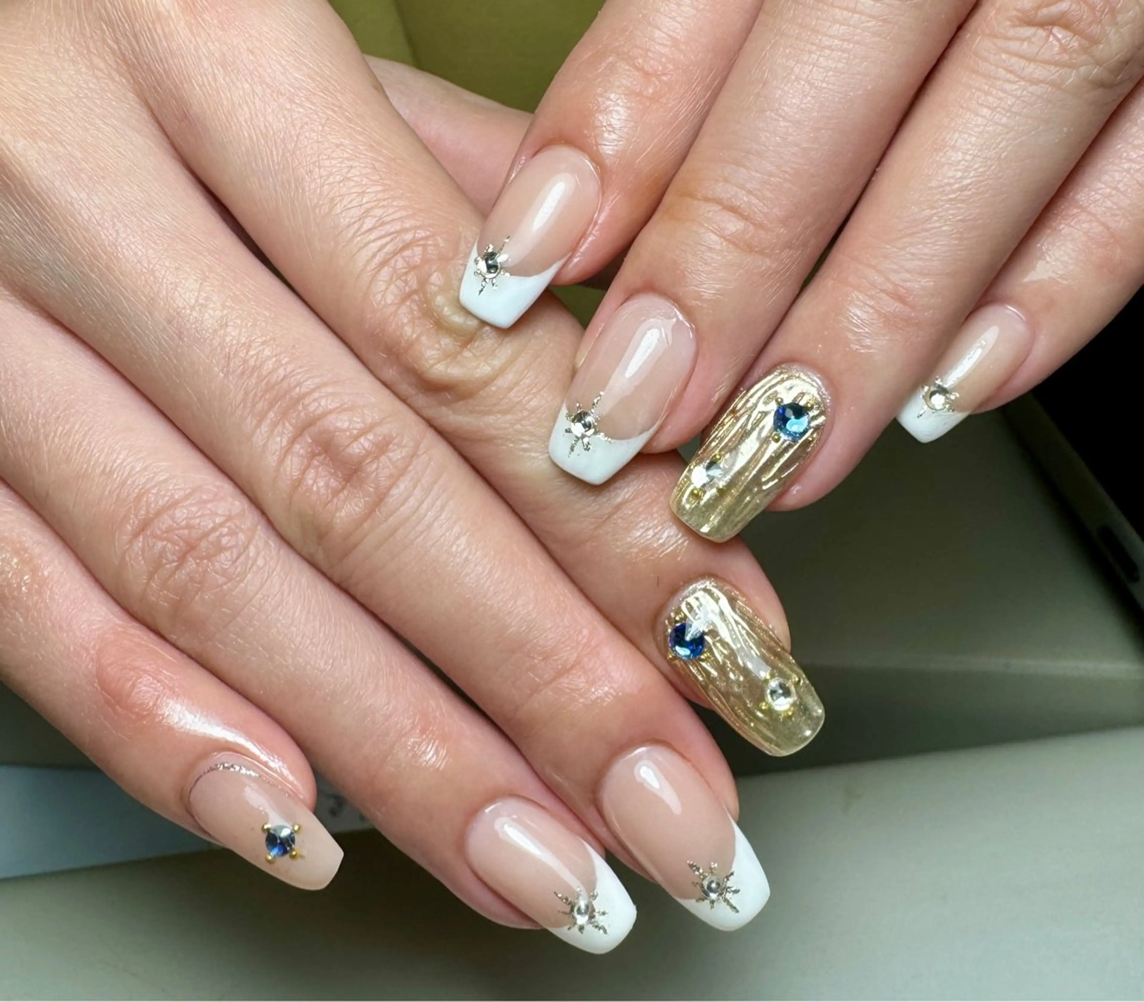 ネイル ハンドネイル AngelChris ビューティーサロンのネイルデザイン