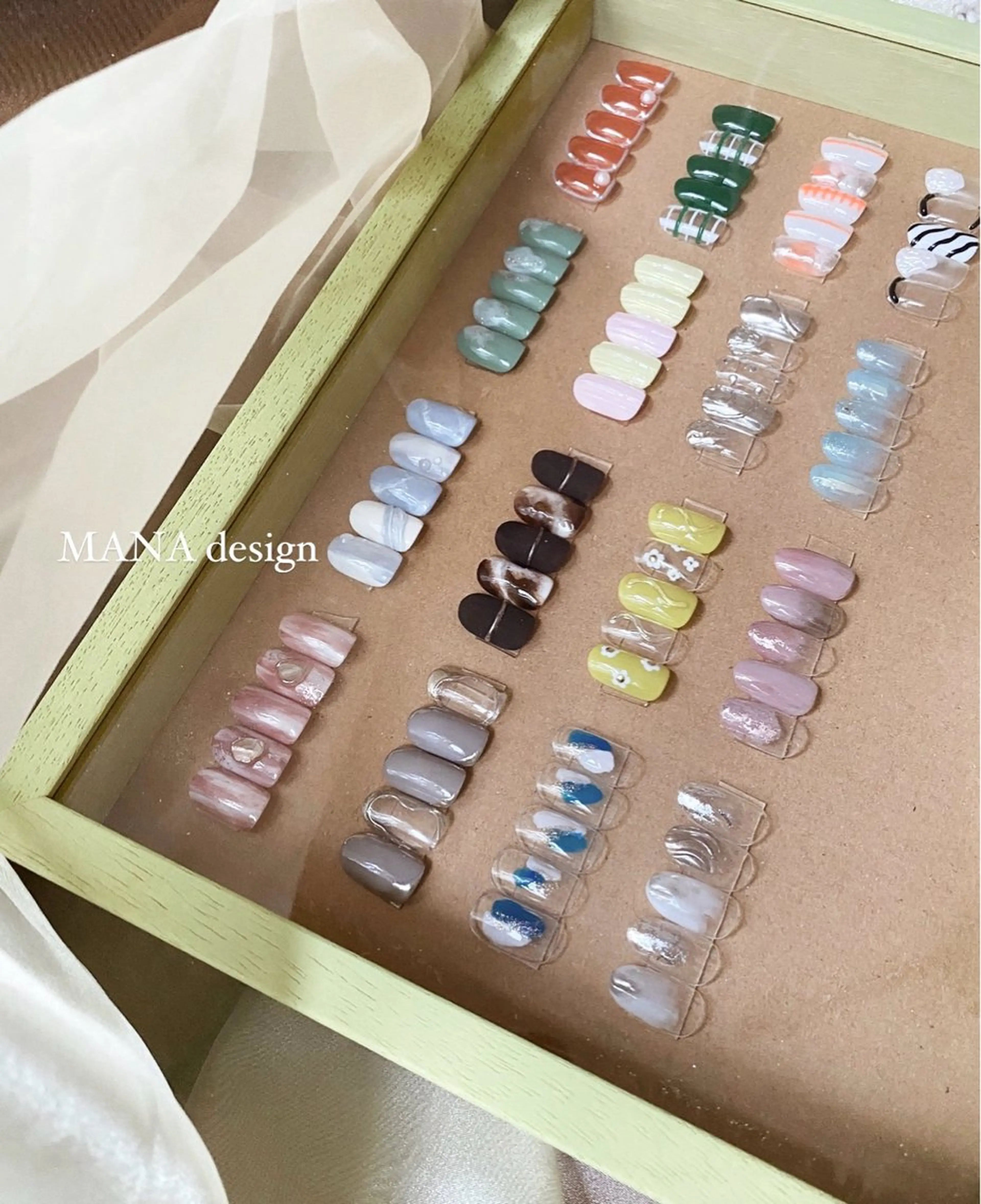 ネイル ハンドネイル nailist SAYAのネイルデザイン