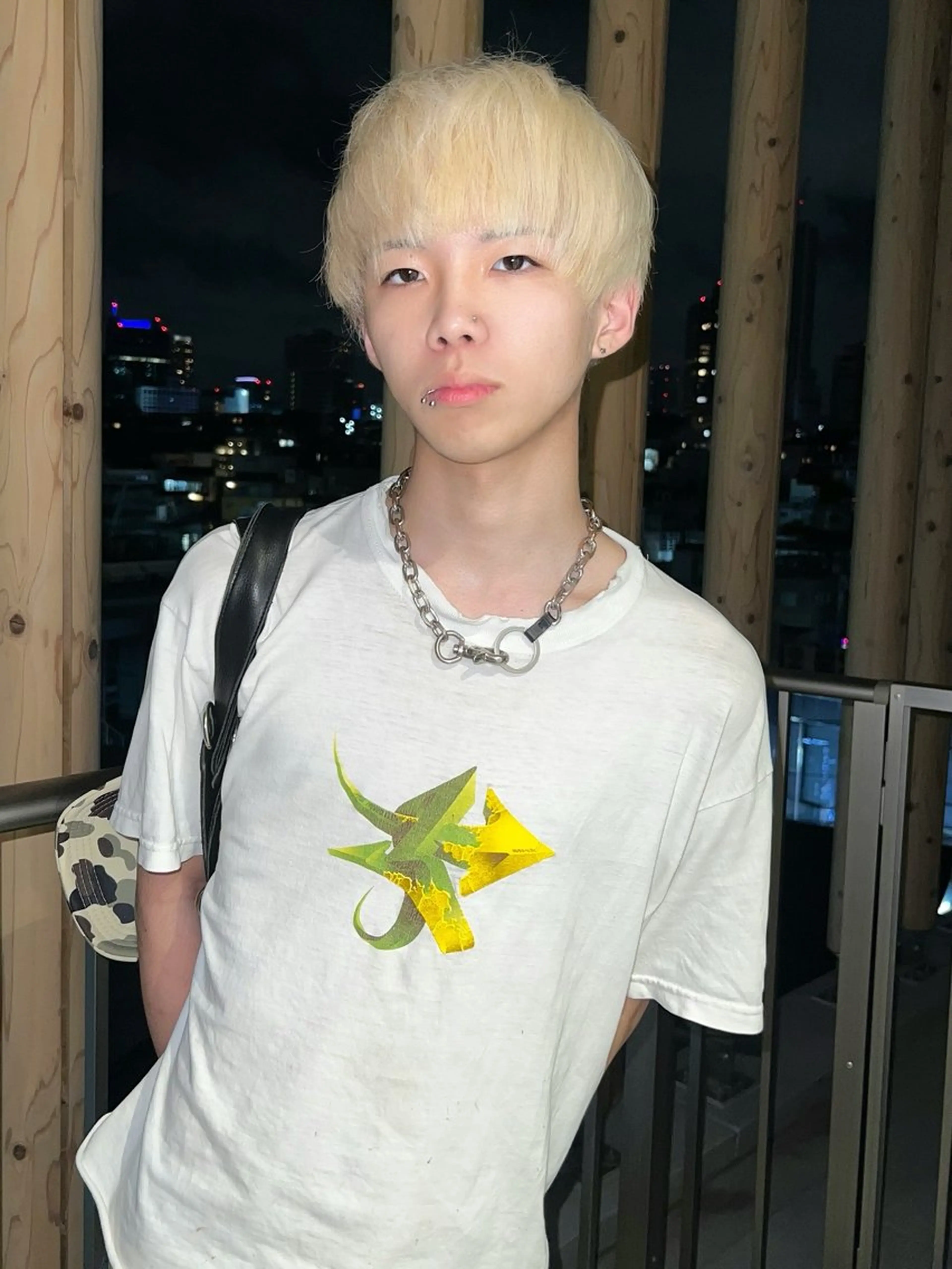 メンズ メンズハイトーン マッシュ カット ヘアカラー 24時間受付🌈ブリ ーチ特化RYUTOのヘアスタイル