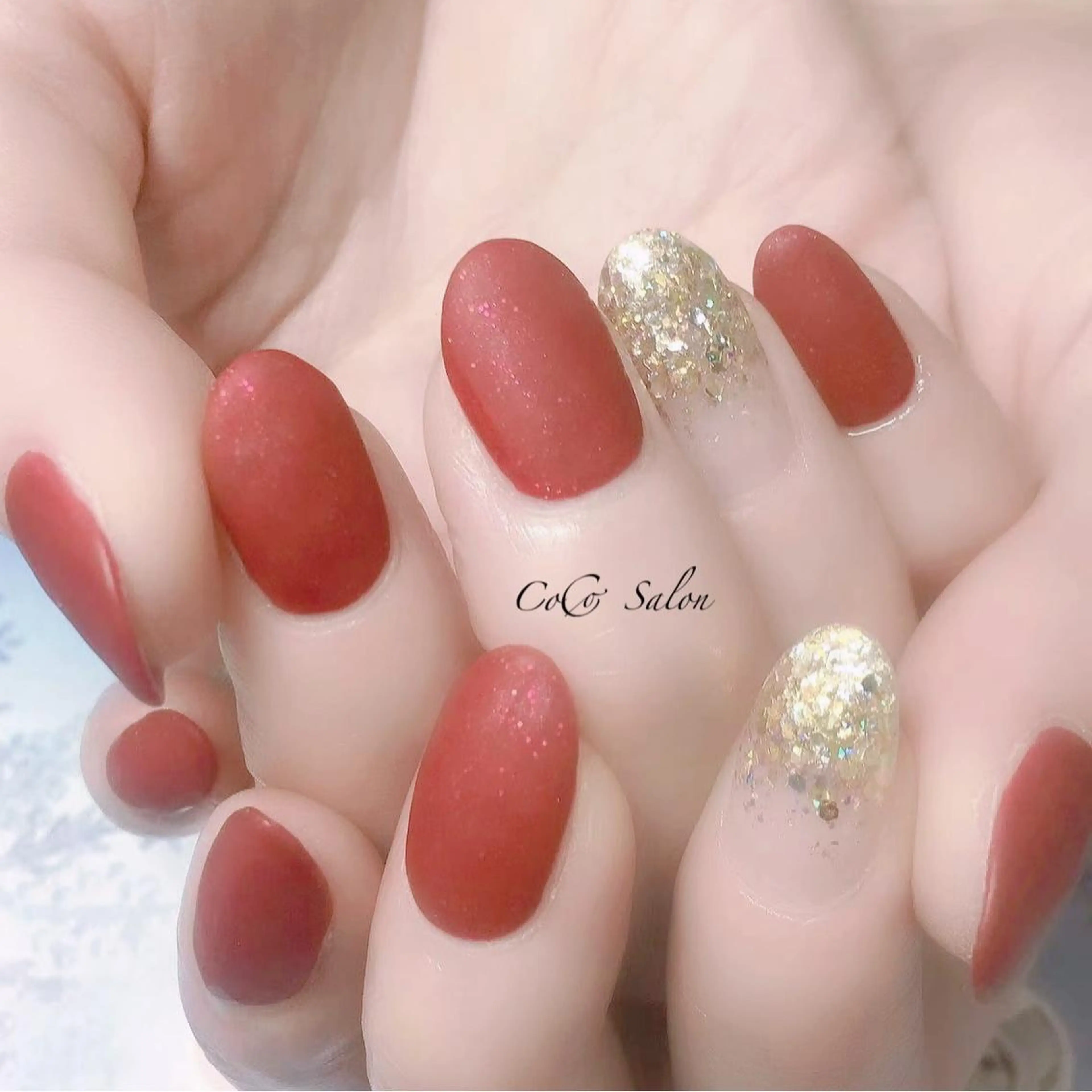 ネイル 長さ出し ジェルネイル ゴールド ホログラムネイル キラキラネイル ハンドネイル CoCoSalon ネイル/まつ毛予約のネイルデザイン