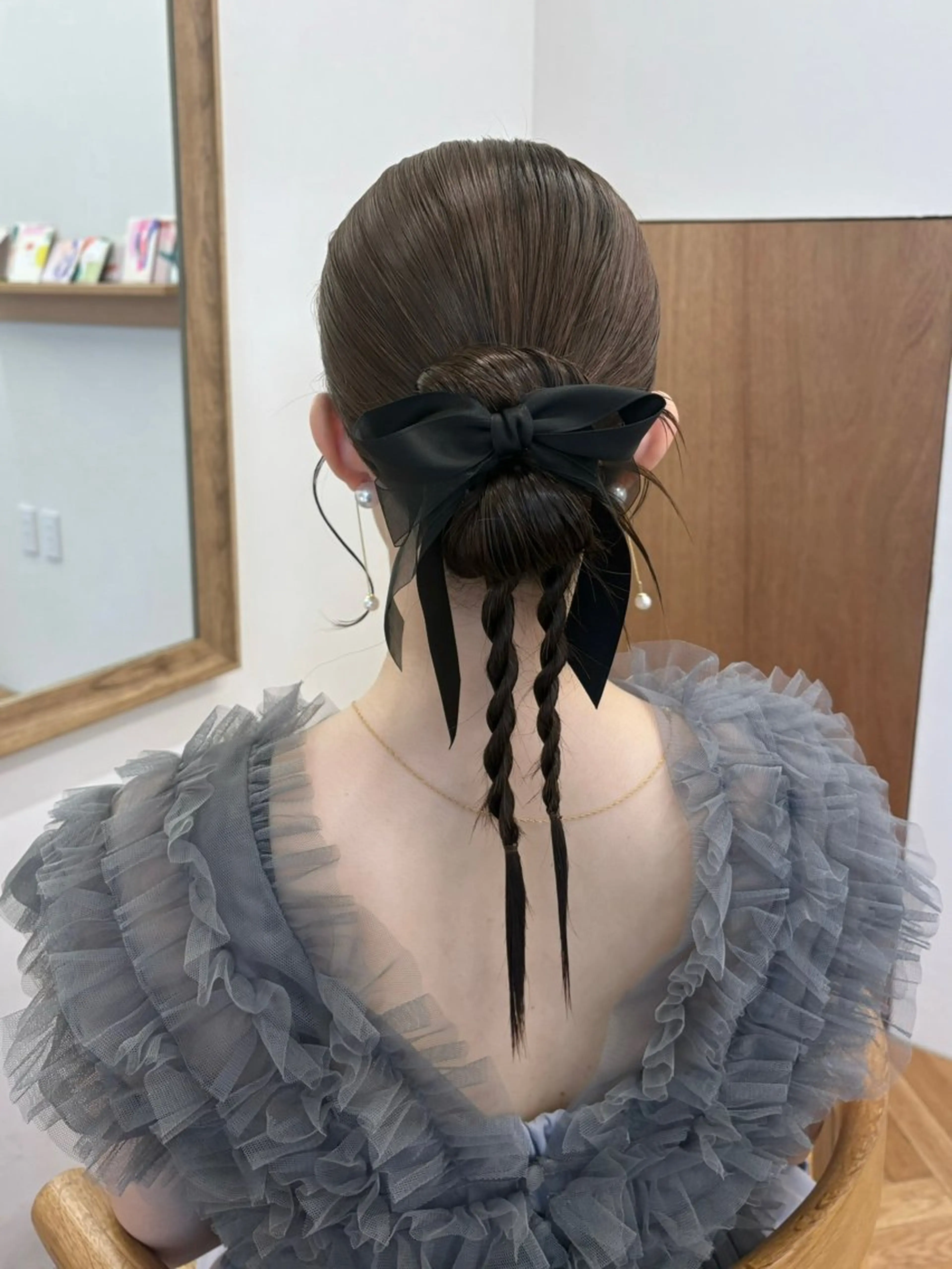 セミロング ヘアアレンジ ヘアセット karin🌛ボブ ／オリーブベージュのヘアスタイル