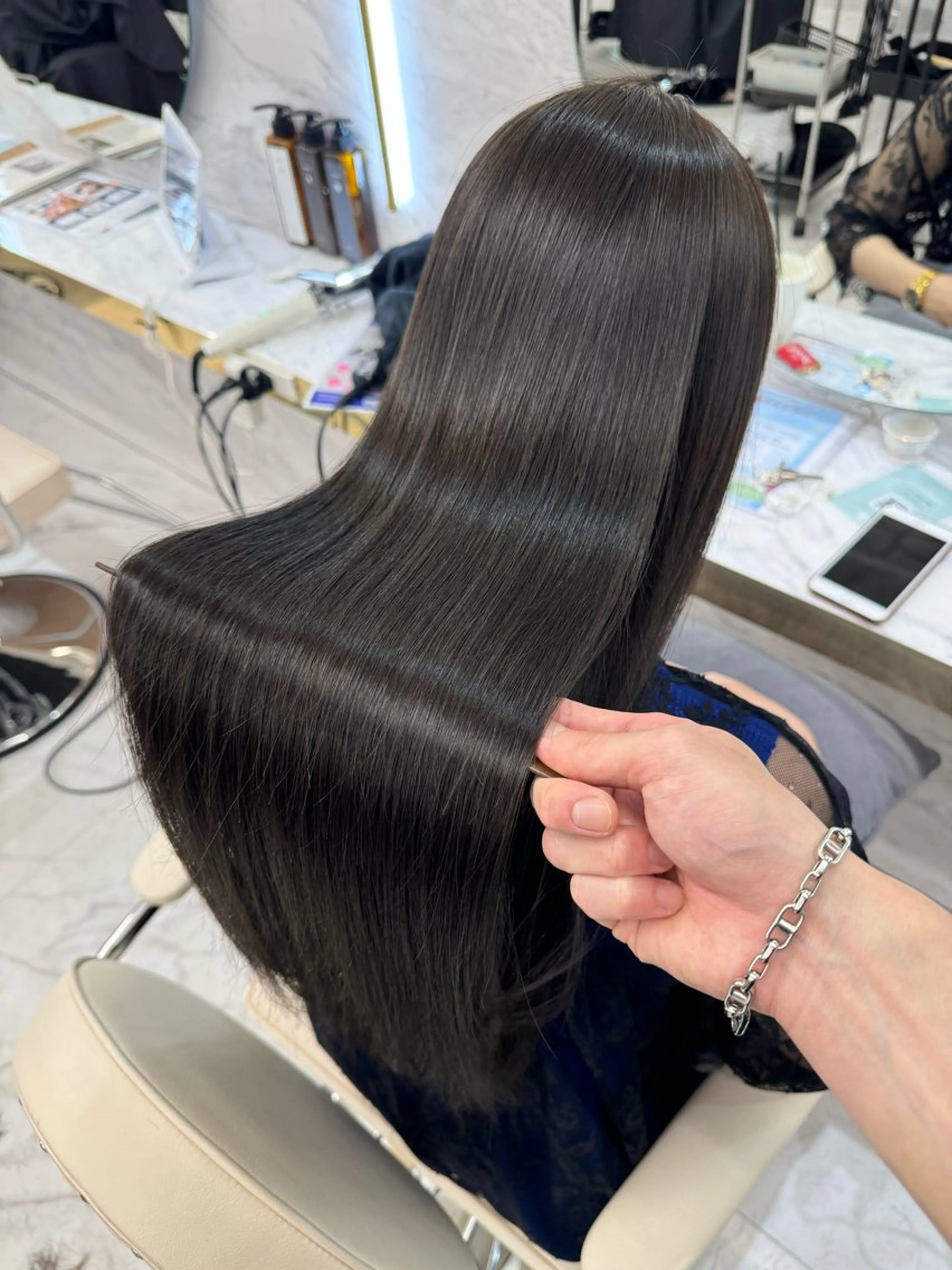 ロング カット ヘアカラー 縮毛矯正 トリートメント 韓国風🫧髪質改善 村上　蒼生のヘアスタイル
