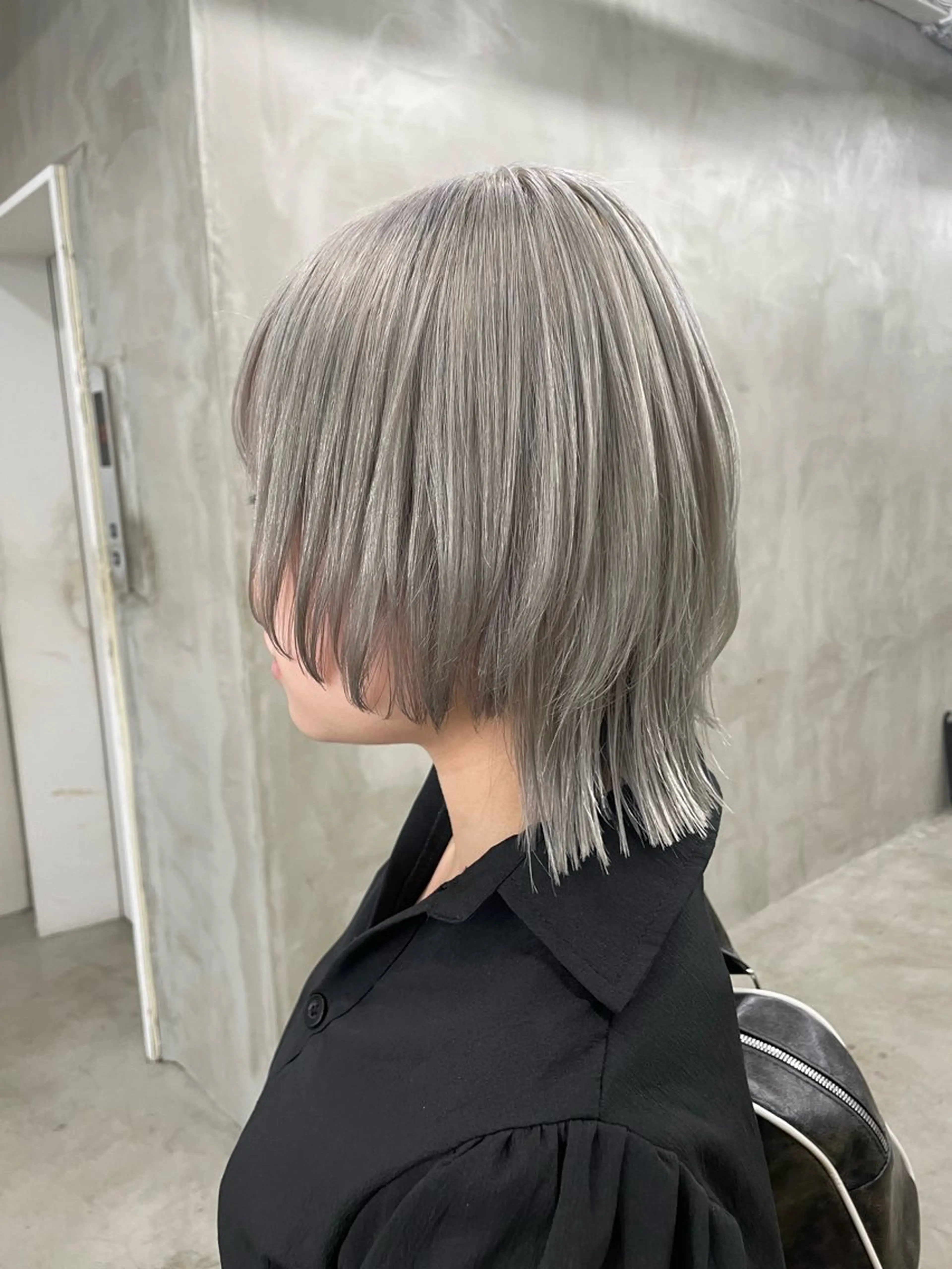 カラー シルバー ハイトーン/レイヤー 🌸さくらのヘアスタイル