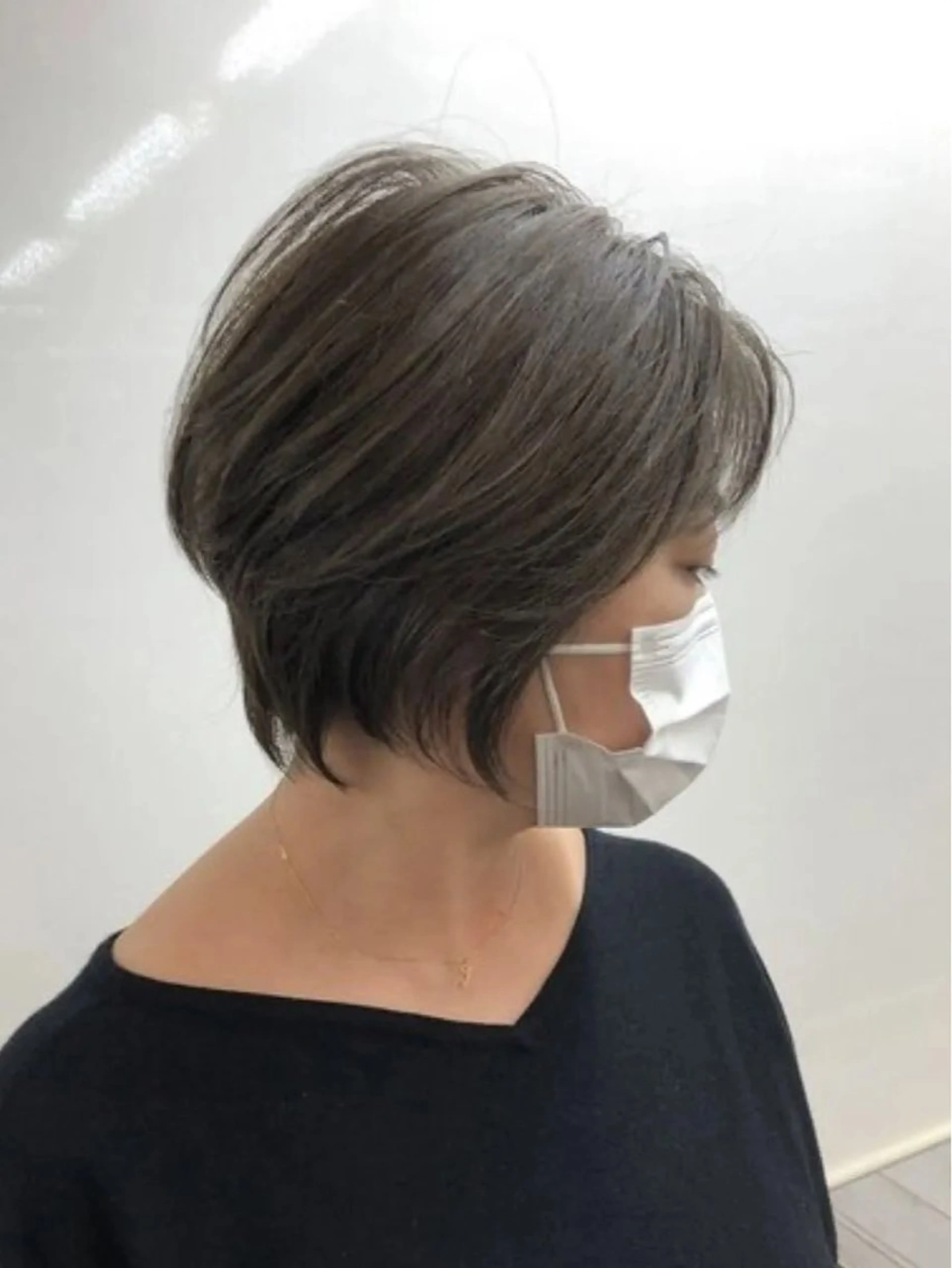 ショート カラー Heart's 白髪ぼかし/脱白髪染め/ショートボブ/髪質改善専門サロン 表参道【ハーツ】所属・白髪ぼかし 進藤恭市のヘアスタイル