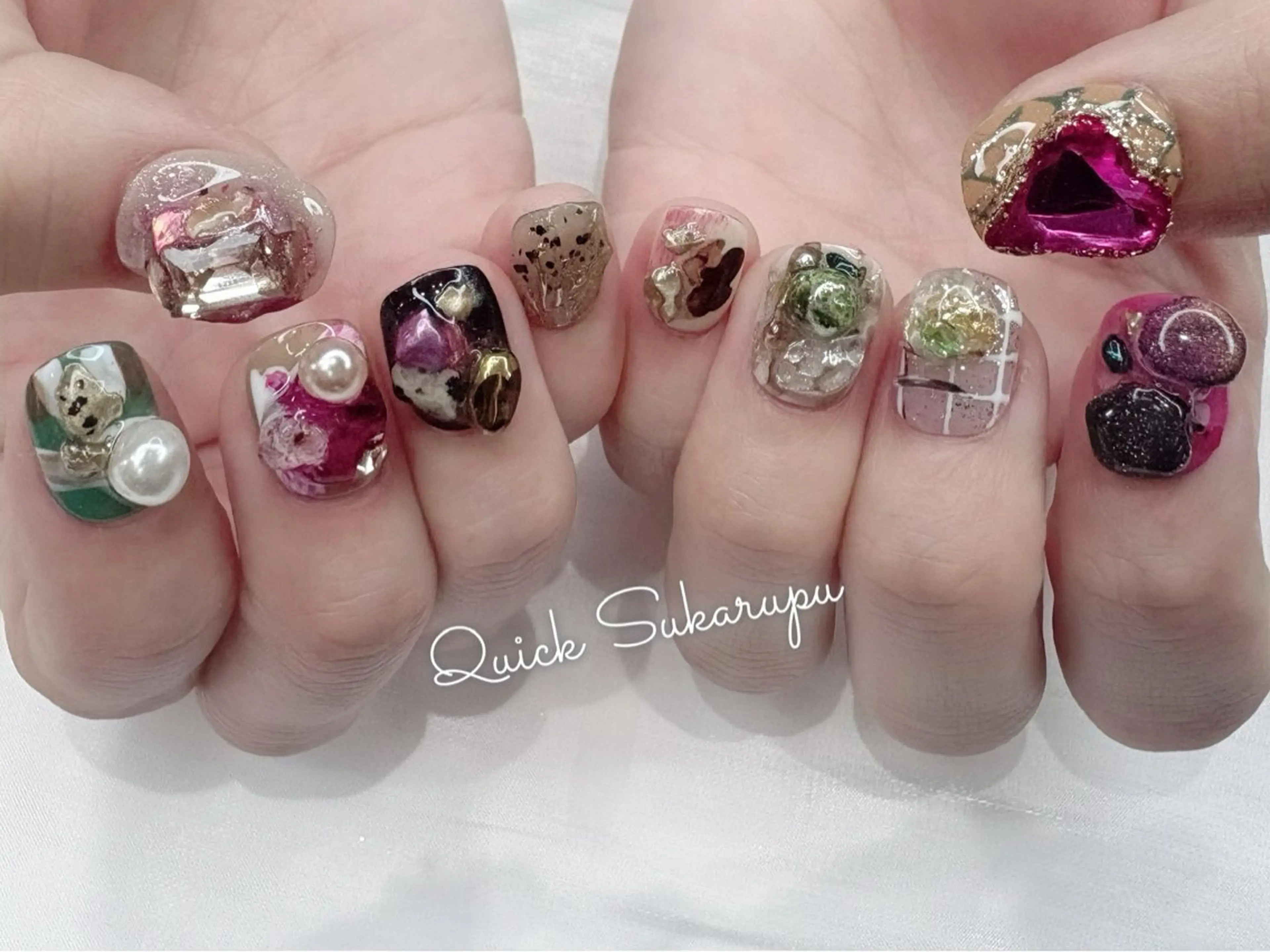 ネイル ハンドネイル ハンドケア Quick Sukarupu新宿のネイルデザイン