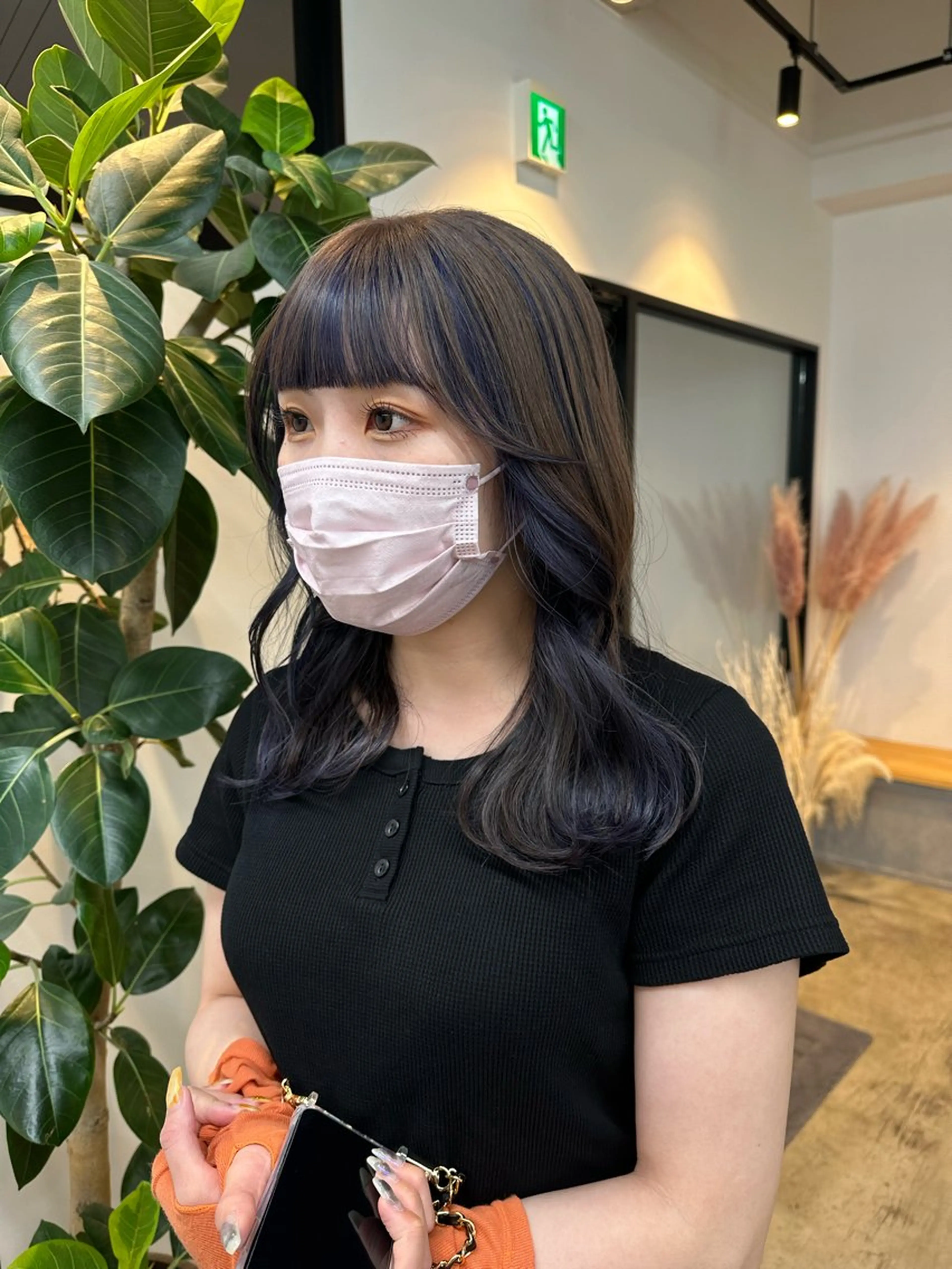 ミディアム カラー yuika .のヘアスタイル