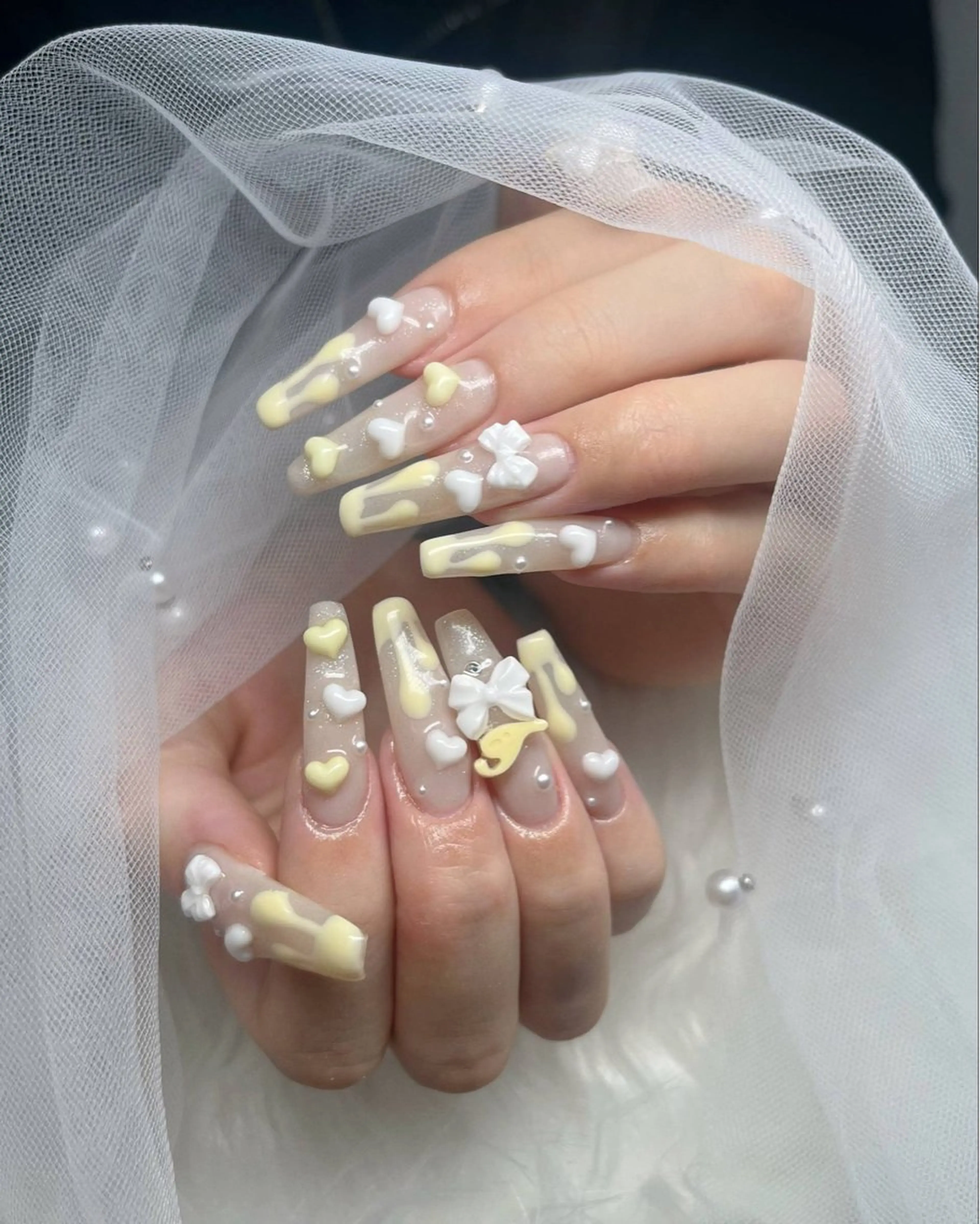 ネイル オーロラネイル フレンチネイル ジェルネイル ハロウィン キラキラネイル ハンドネイル H.baby Nail Salonのネイルデザイン