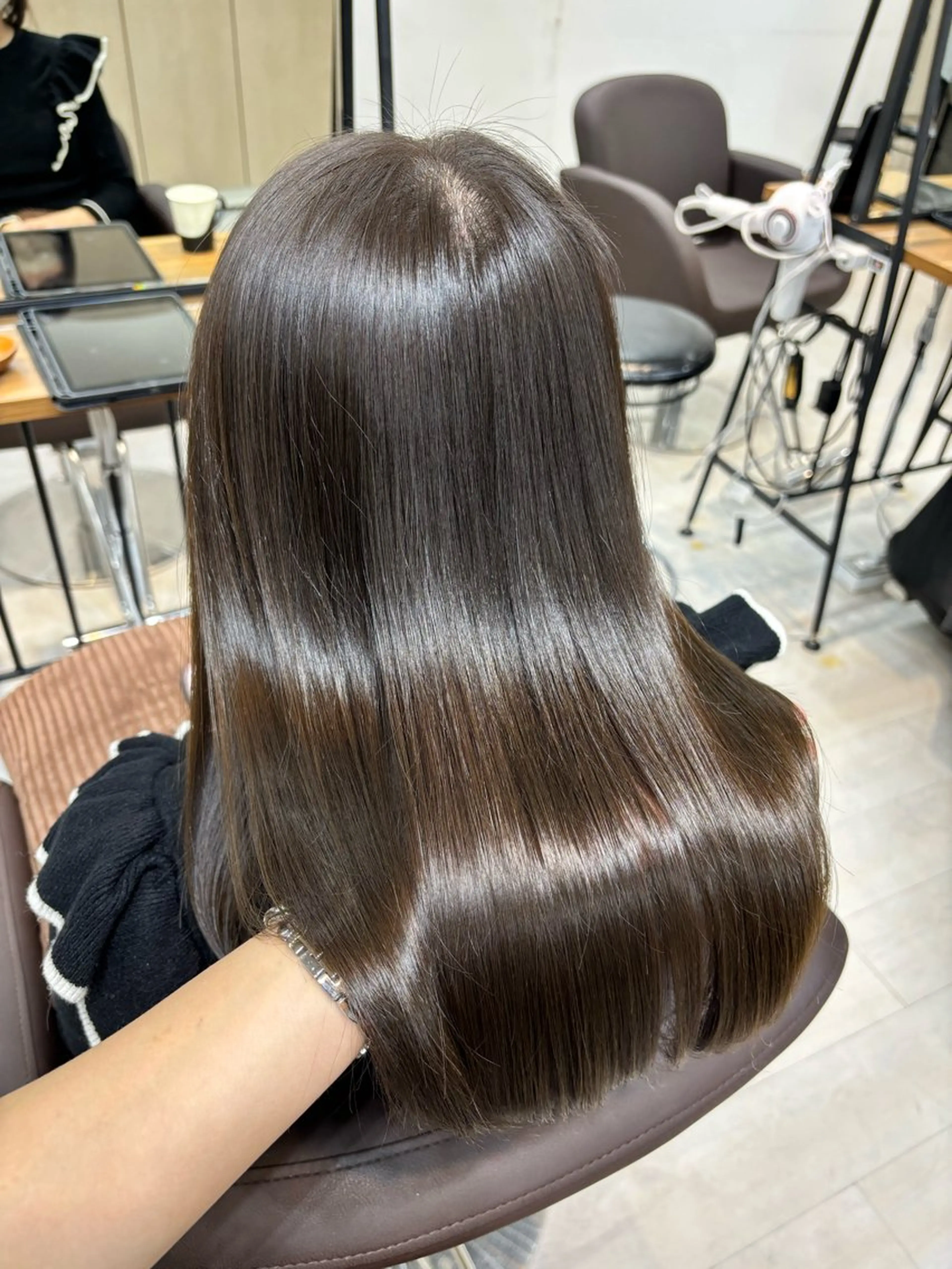 ミディアム カット ヘアカラー トリートメント 🌿透明感カラー‪ 縮毛矯正✨かずきのヘアスタイル
