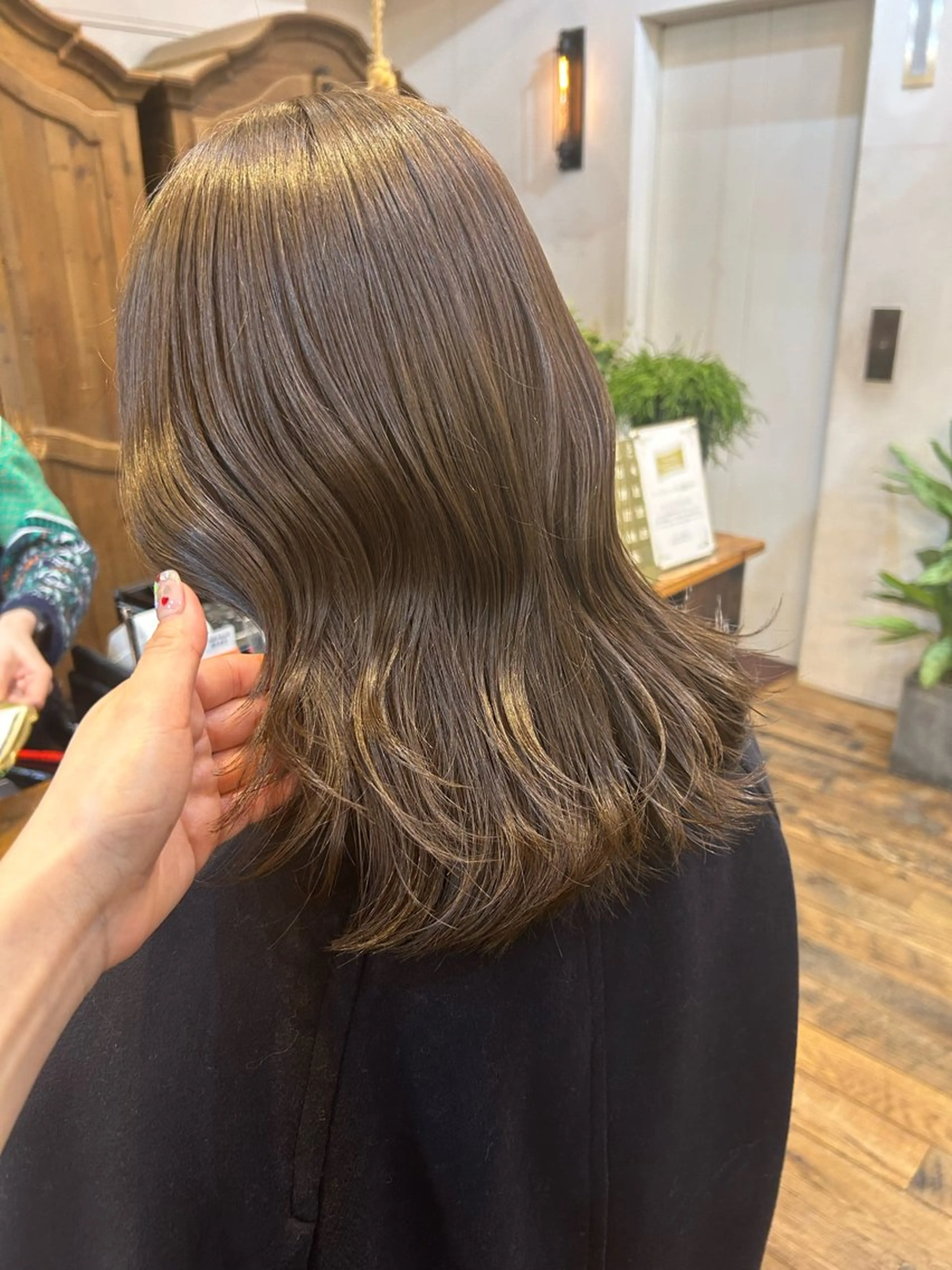 ミディアム カラー リピーター多数🌟 メンズ限定 松本理沙のヘアスタイル