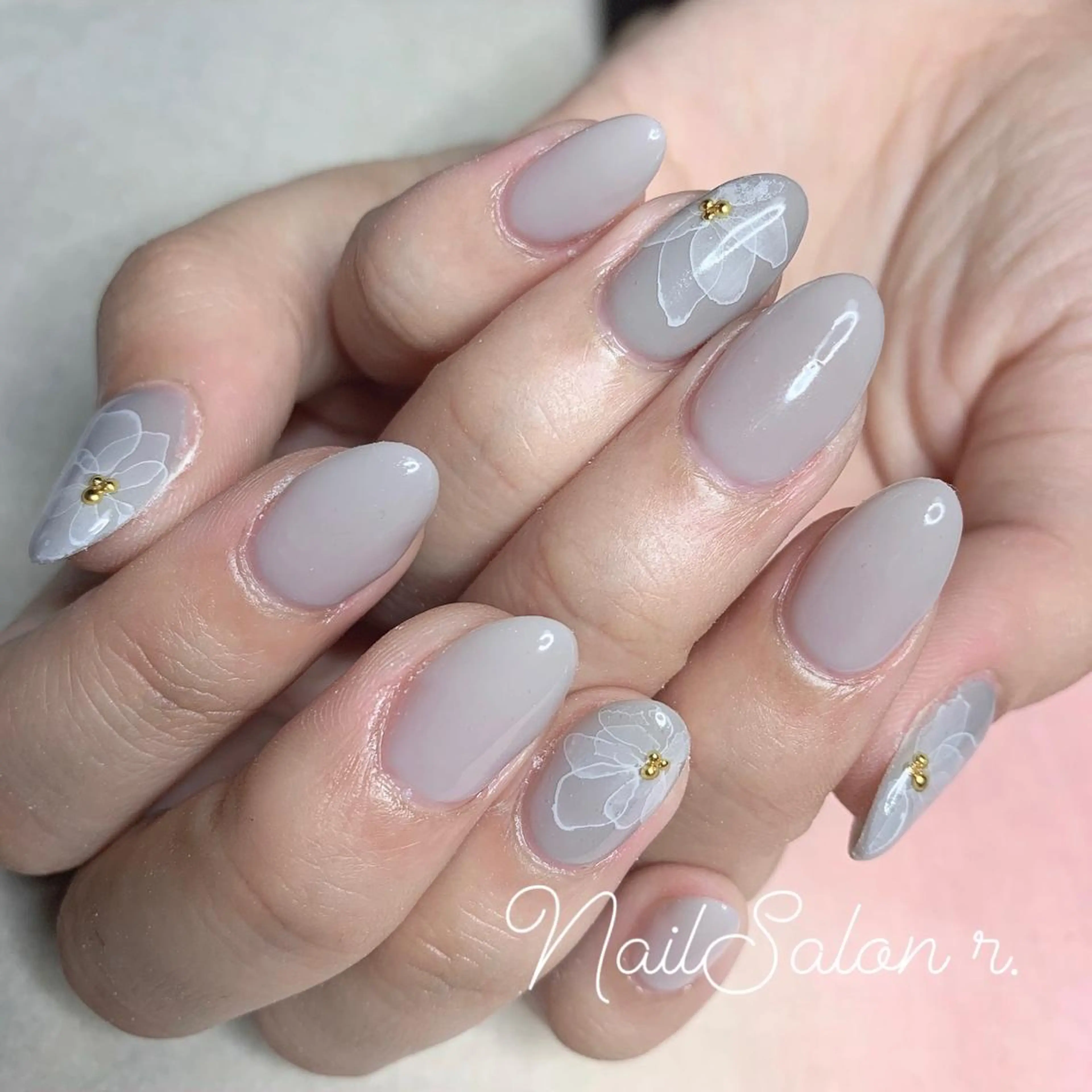 ネイル ハンドネイル Nailsalon r.のネイルデザイン
