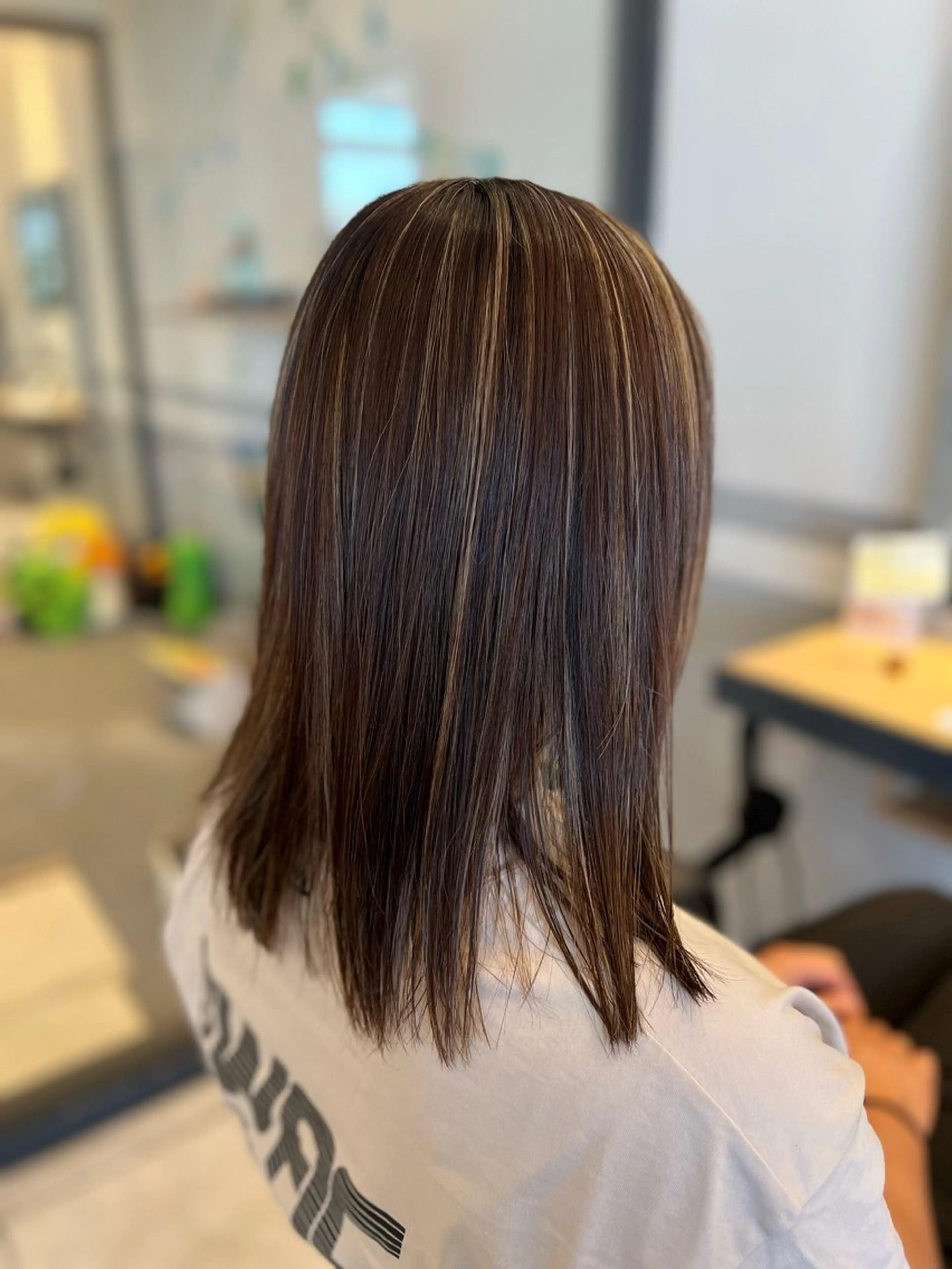 ミディアム ハイライト ヘアカラー トリートメント 大谷 真祈 ｵｵﾀﾆ ﾏｻｷ/ハイライトのヘアスタイル