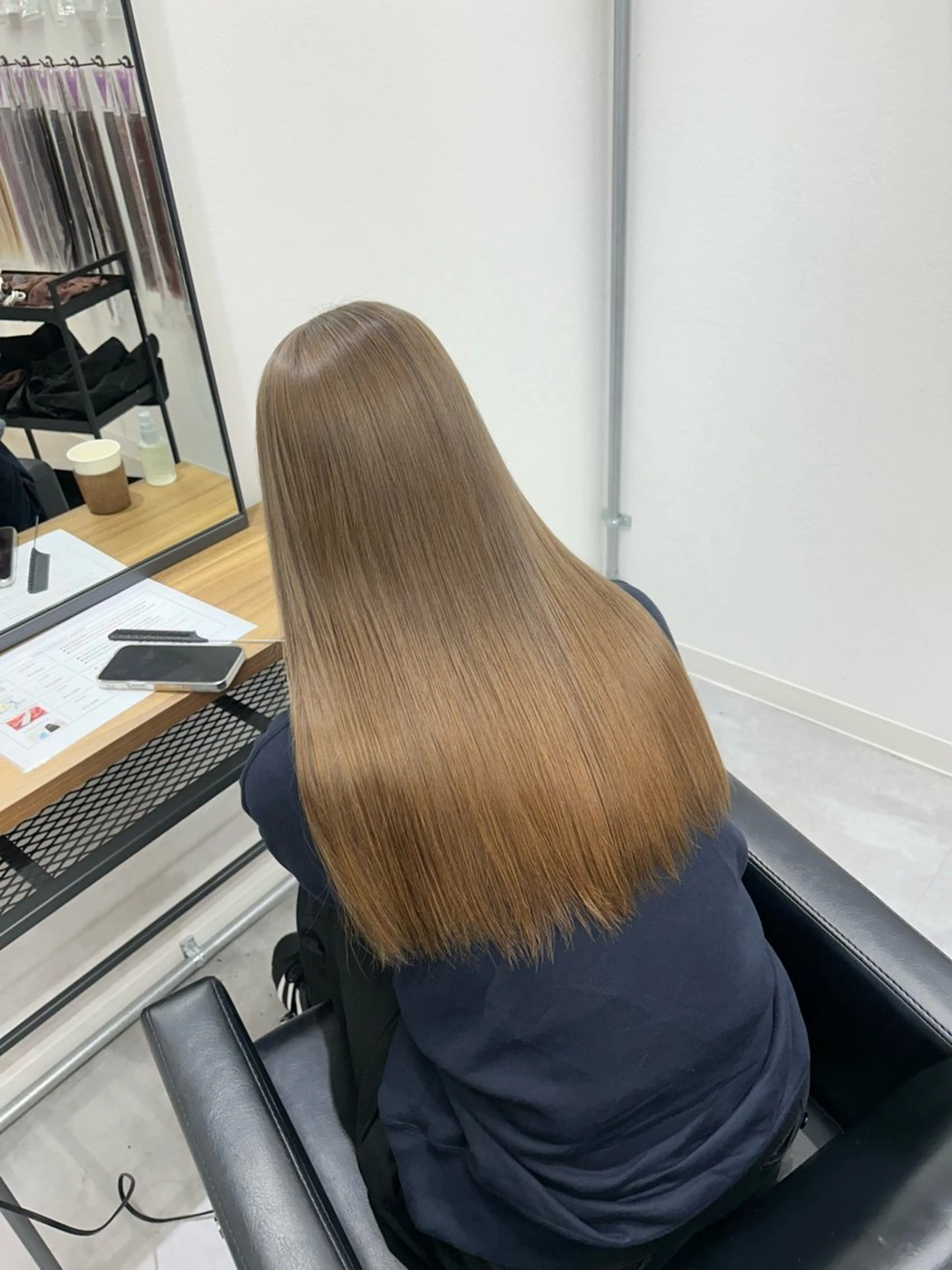 ロング ヘアカラー SAKI🫧透明感 カラー&エクステのヘアスタイル