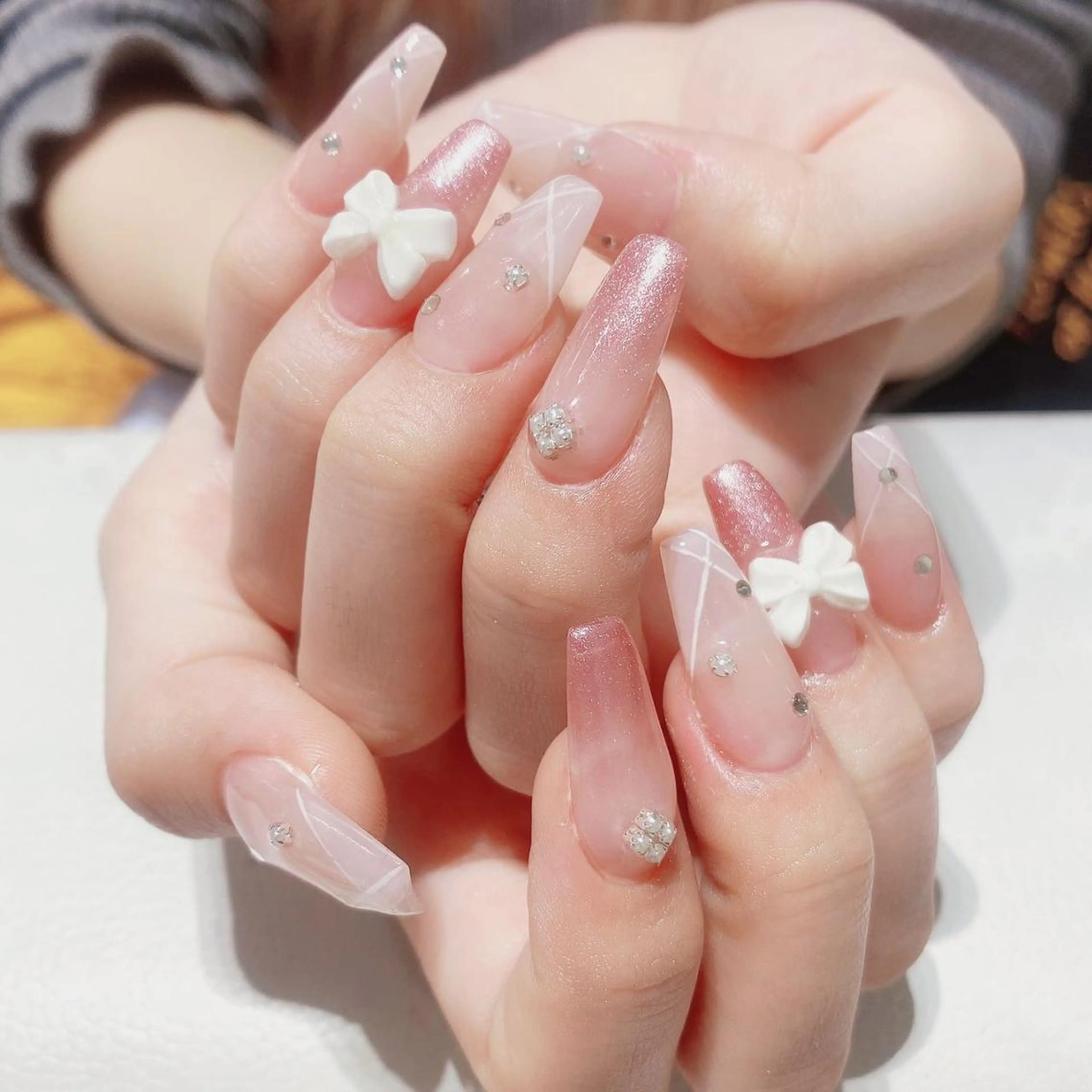 ネイル アートネイル 長さ出し ネイルチップ Queens テイのネイルデザイン