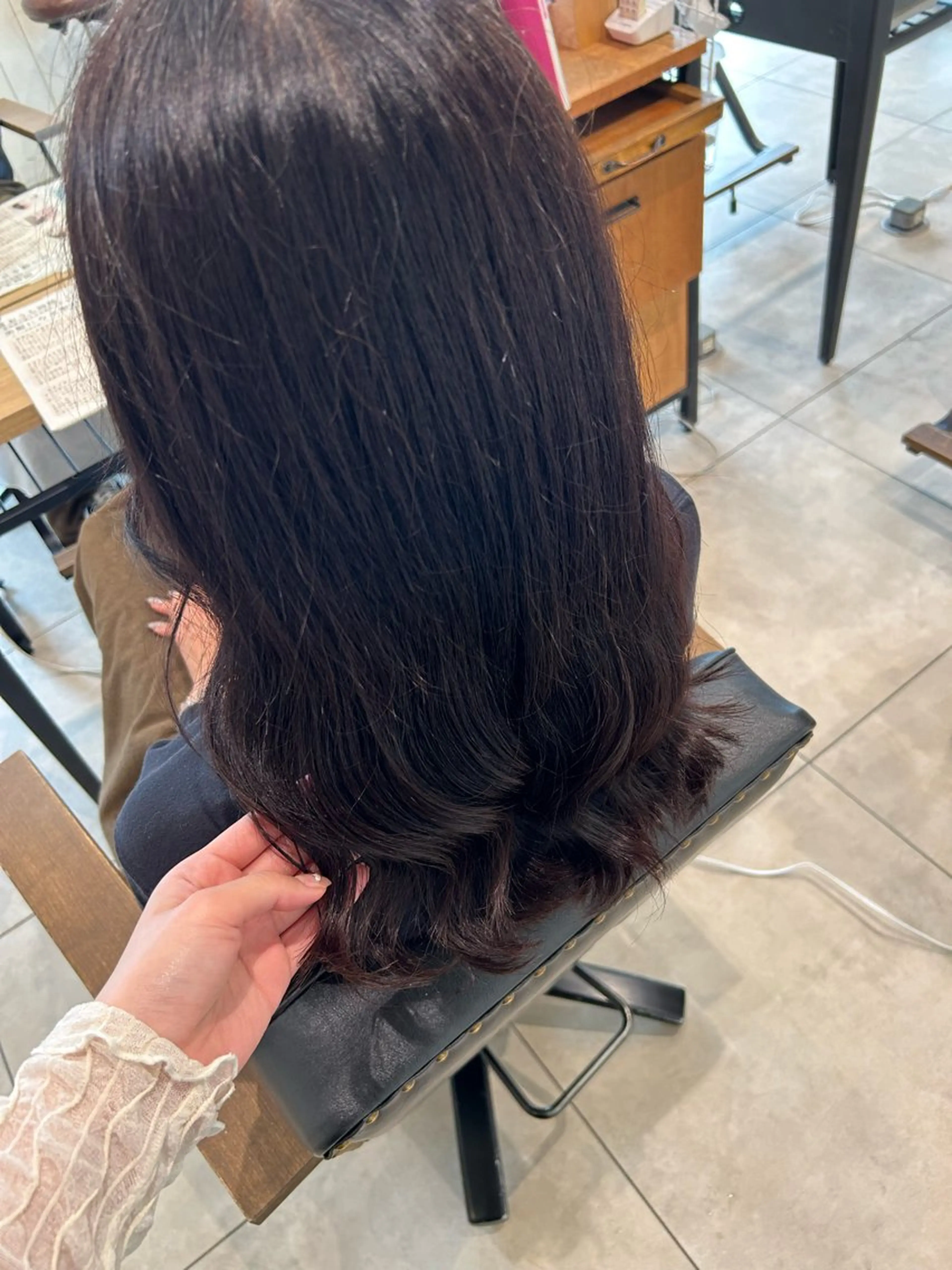 カラー 福田 愛友のヘアスタイル