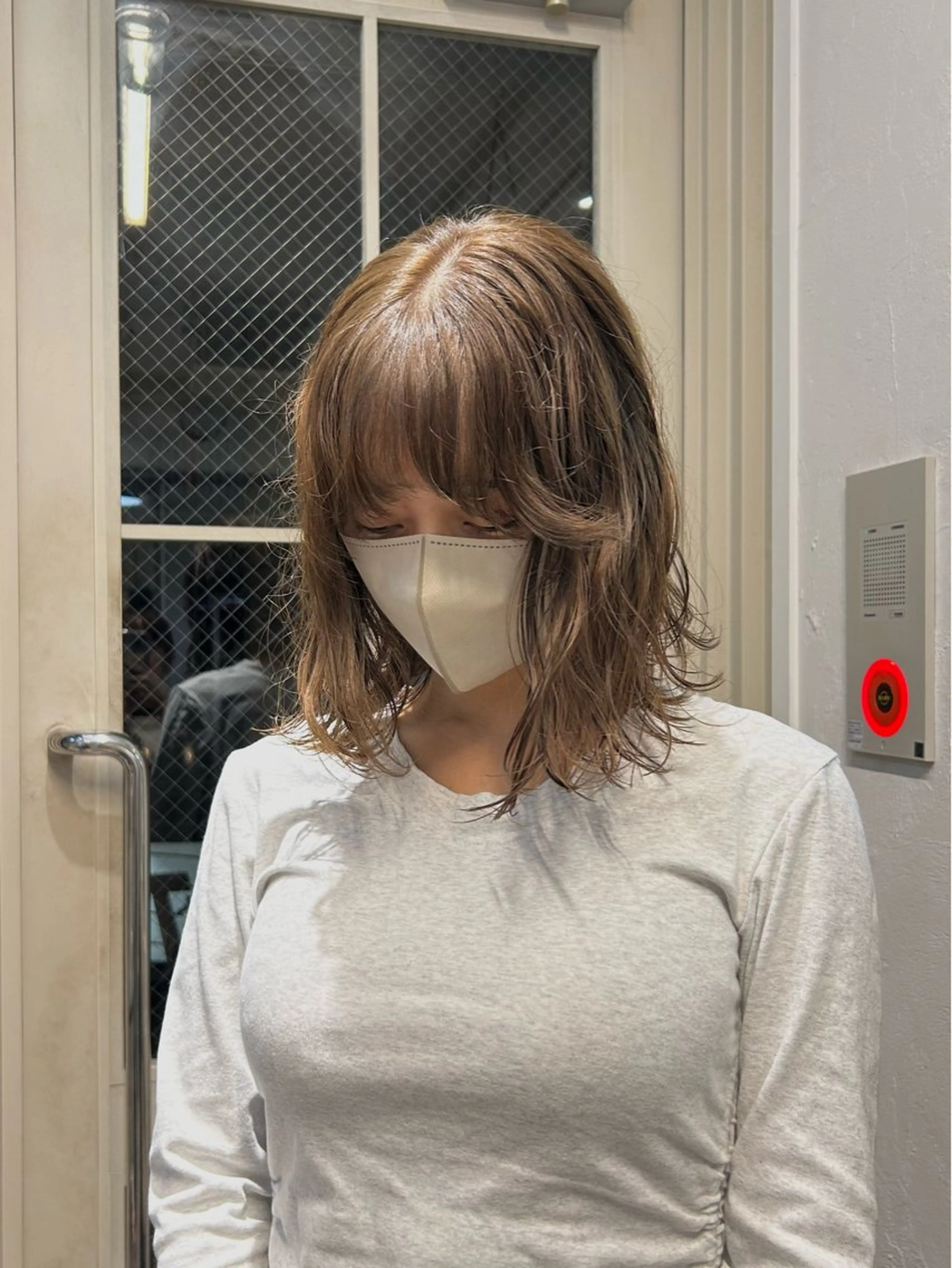 ミディアム カラー カット ヘアカラー Lomalia moekaのヘアスタイル