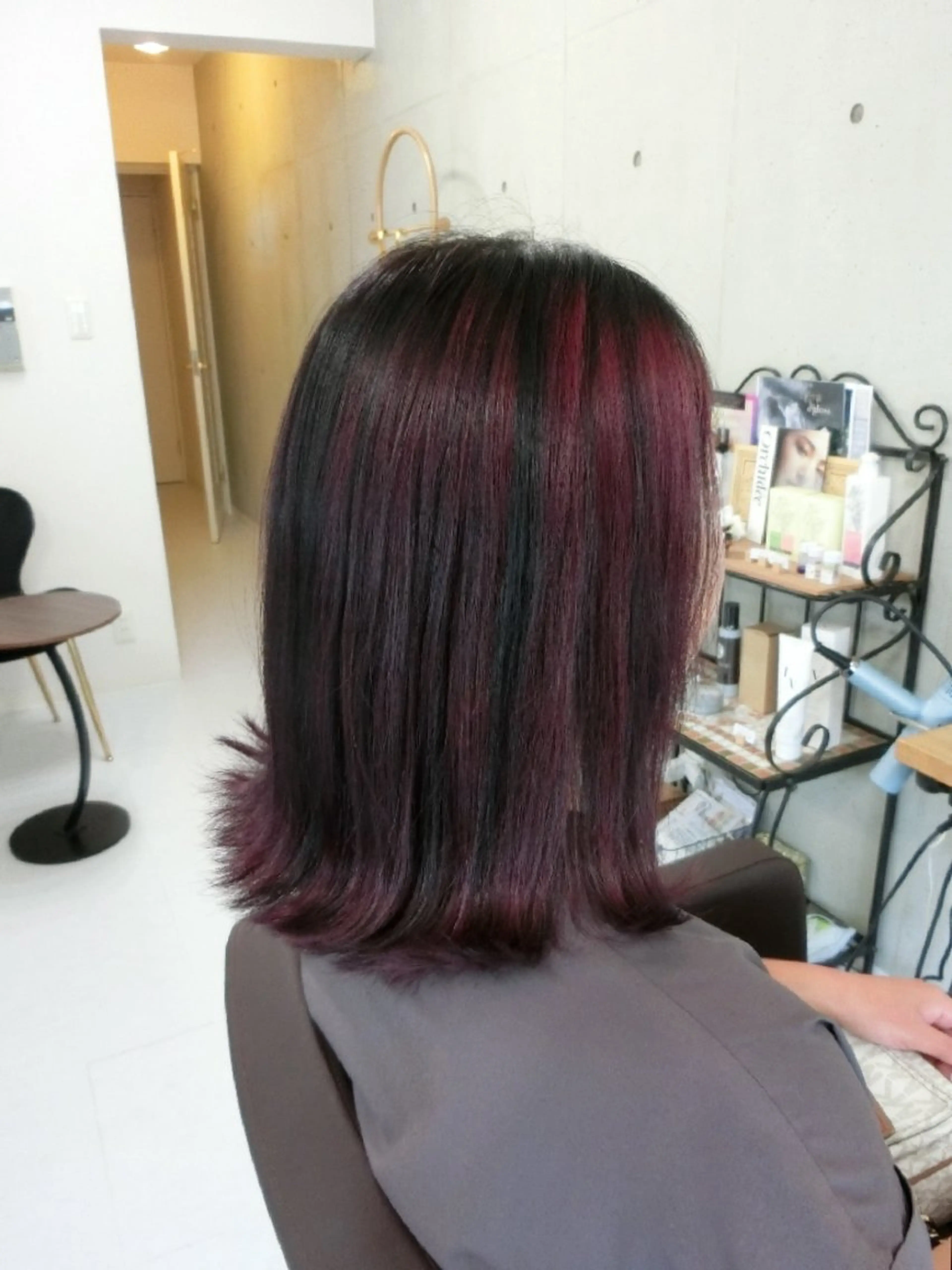 カラー セミロング ma cherie 三浦直美のヘアスタイル