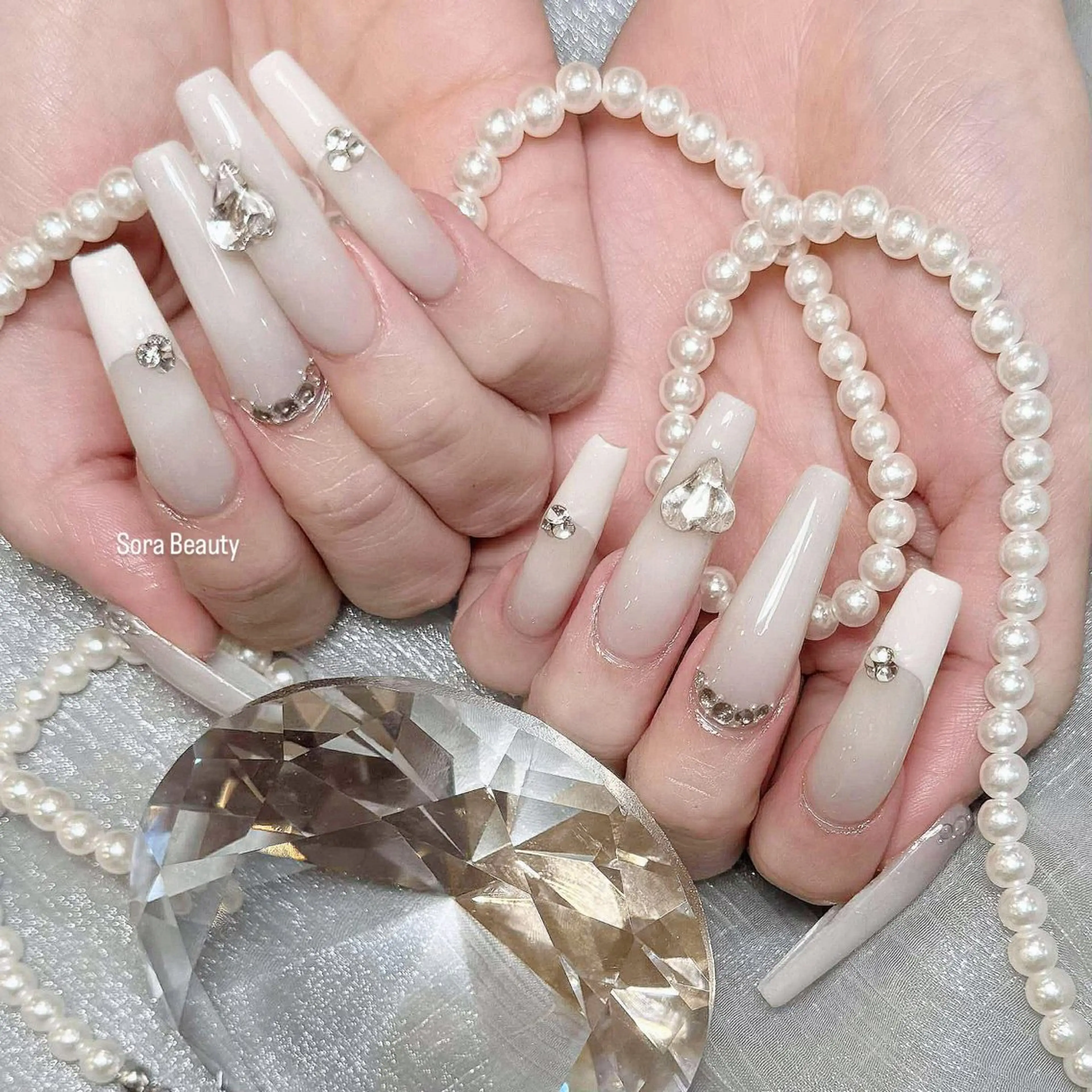 ネイル ストーンネイル ハンドネイル Sora Nail Ayaseのネイルデザイン