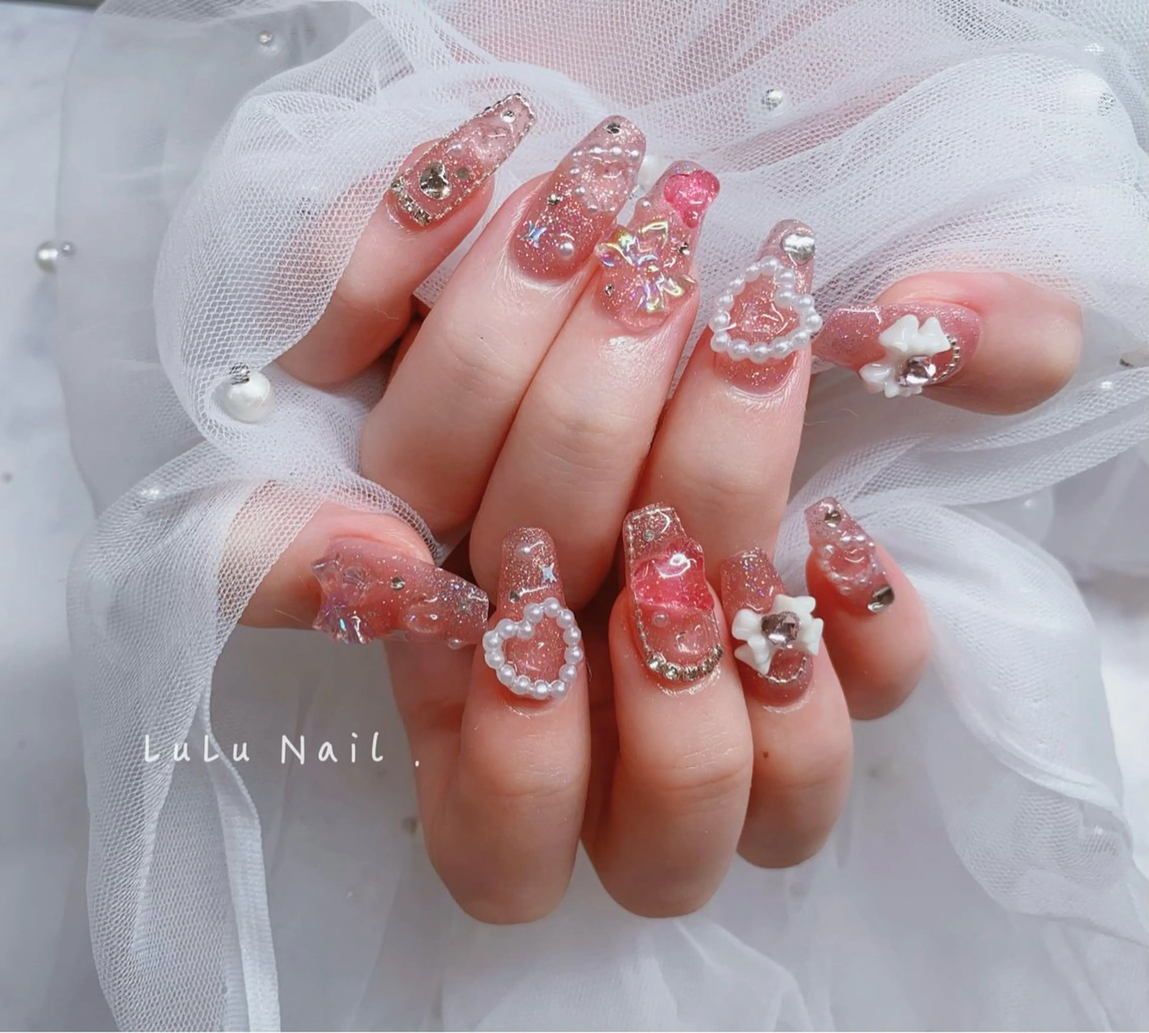 ネイル ハンドネイル LULU Nail  Salon 新宿所属・LU LU NailSalonのネイルデザイン