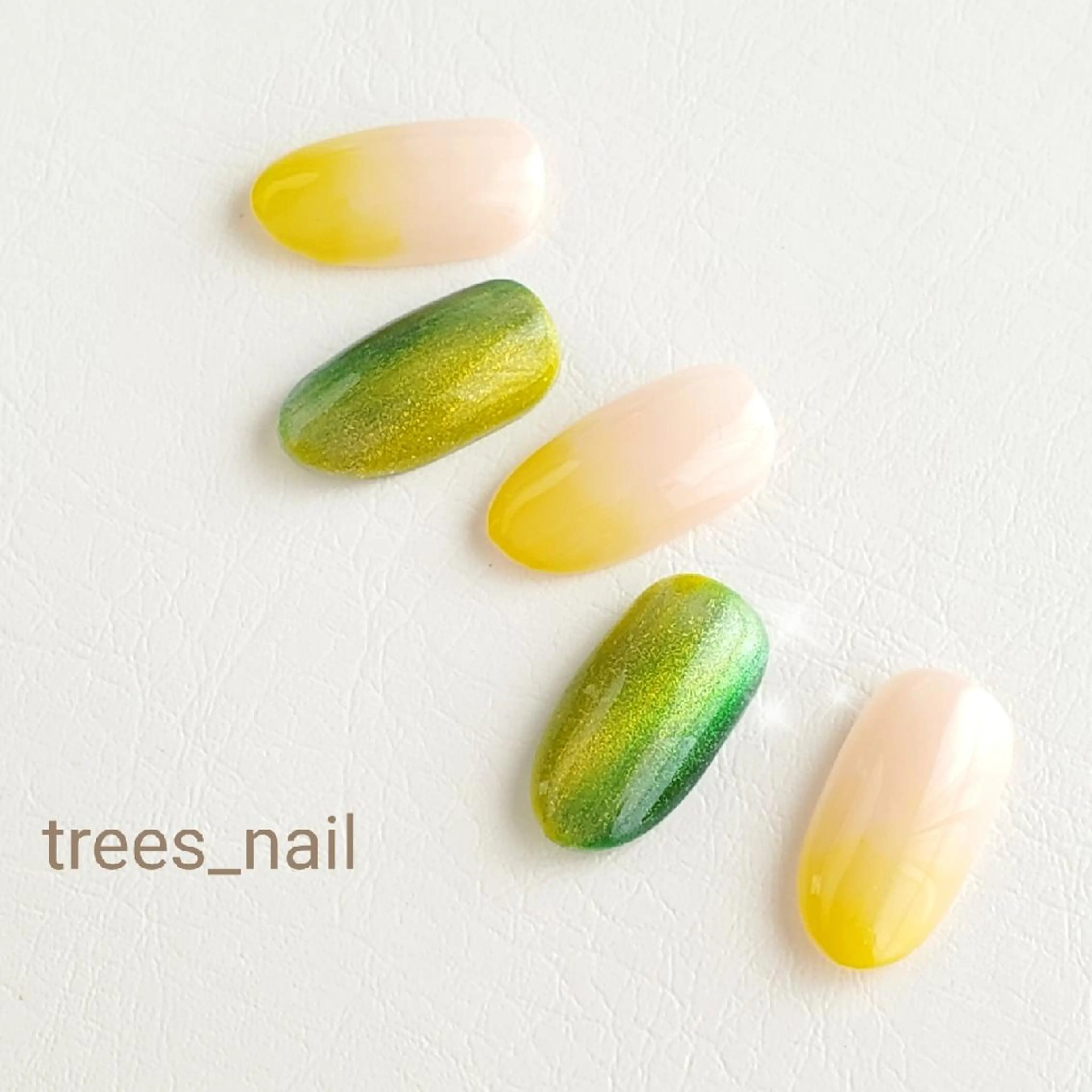 ネイル trees_ nailのネイルデザイン