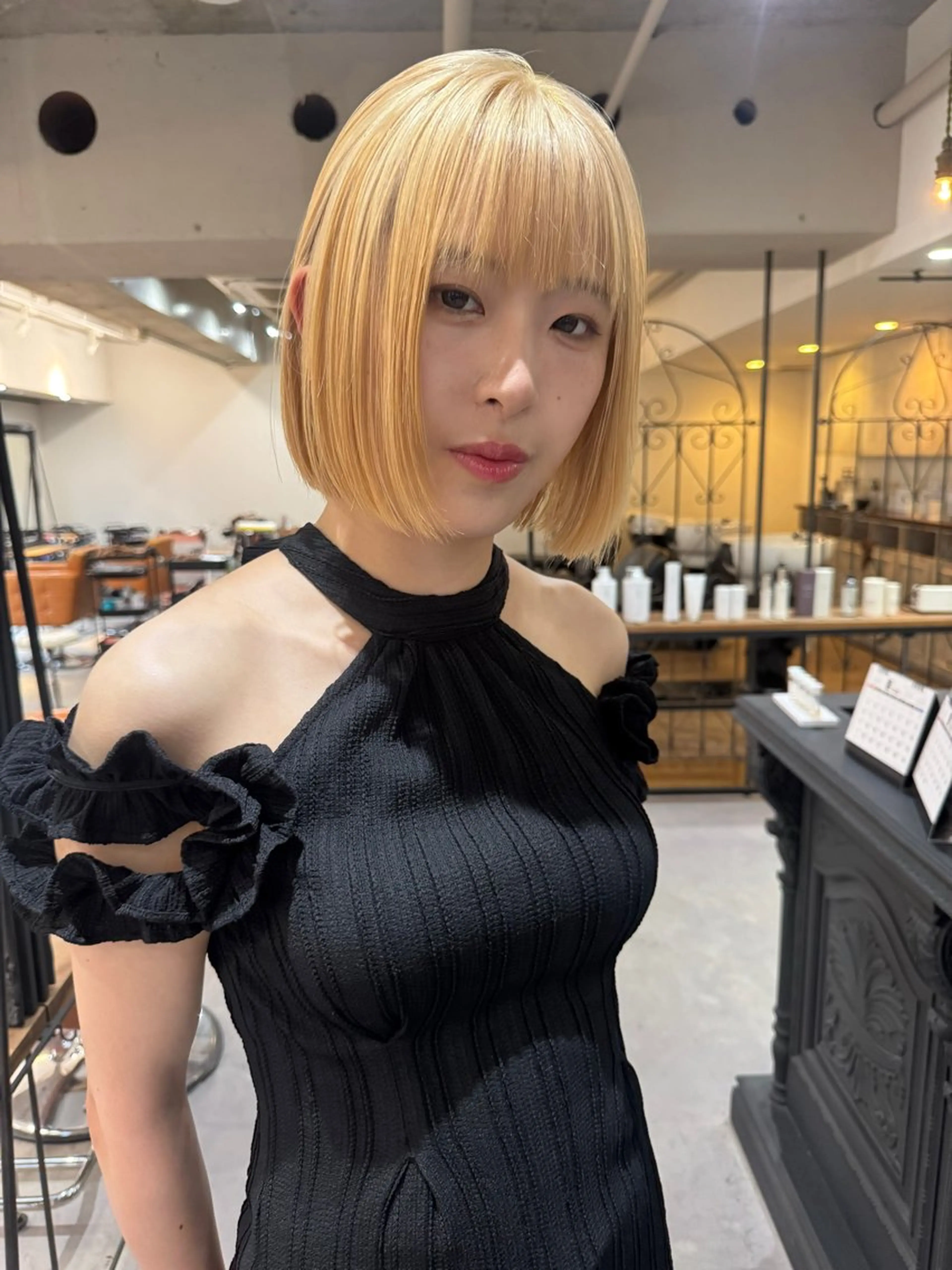 ショート カラー ハイトーンボブ美容師 /馬場 翼のヘアスタイル