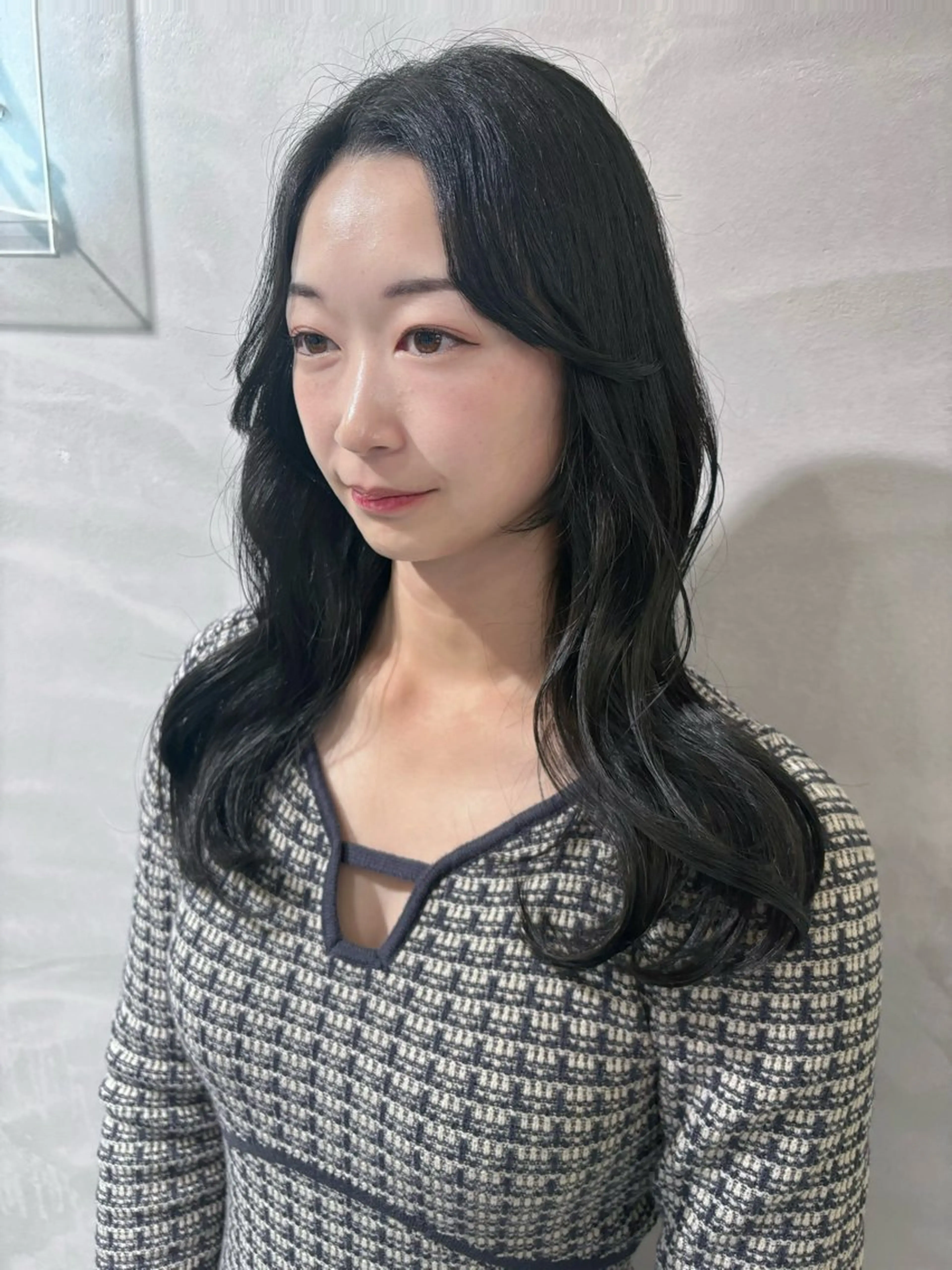 セミロング カラー 髪質改善 トリートメント カット 縮毛矯正 Zina 梅田所属・盛れる顔まわりカット 🩰💕SHIONのヘアスタイル