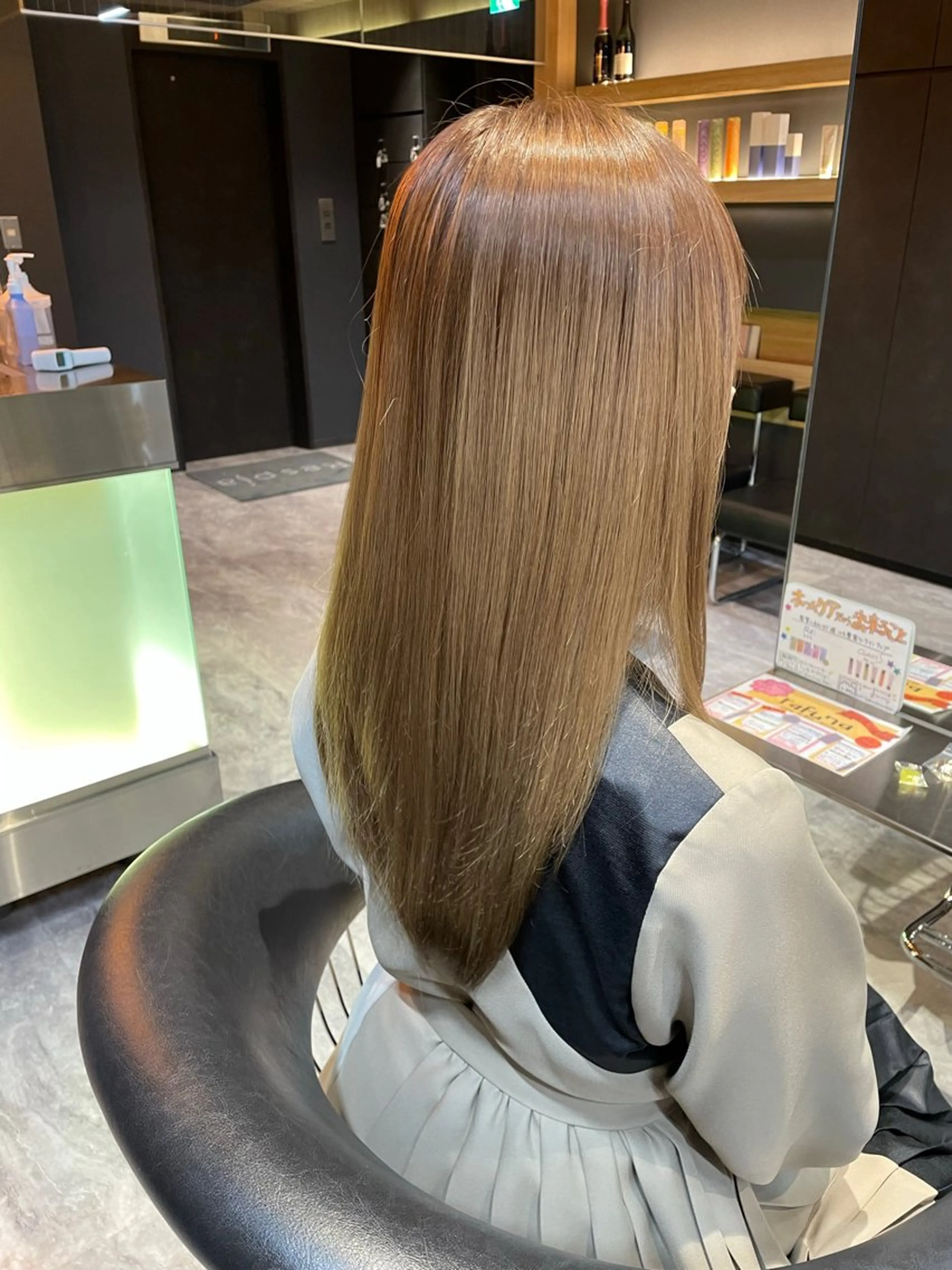 セミロング 似合わせカット トリートメント カット ヘアカラー トリートメント ヘッドスパ レスピア銀座中央通り店所属・酸性ストレート/ 透明感カラー/中村利のヘアスタイル