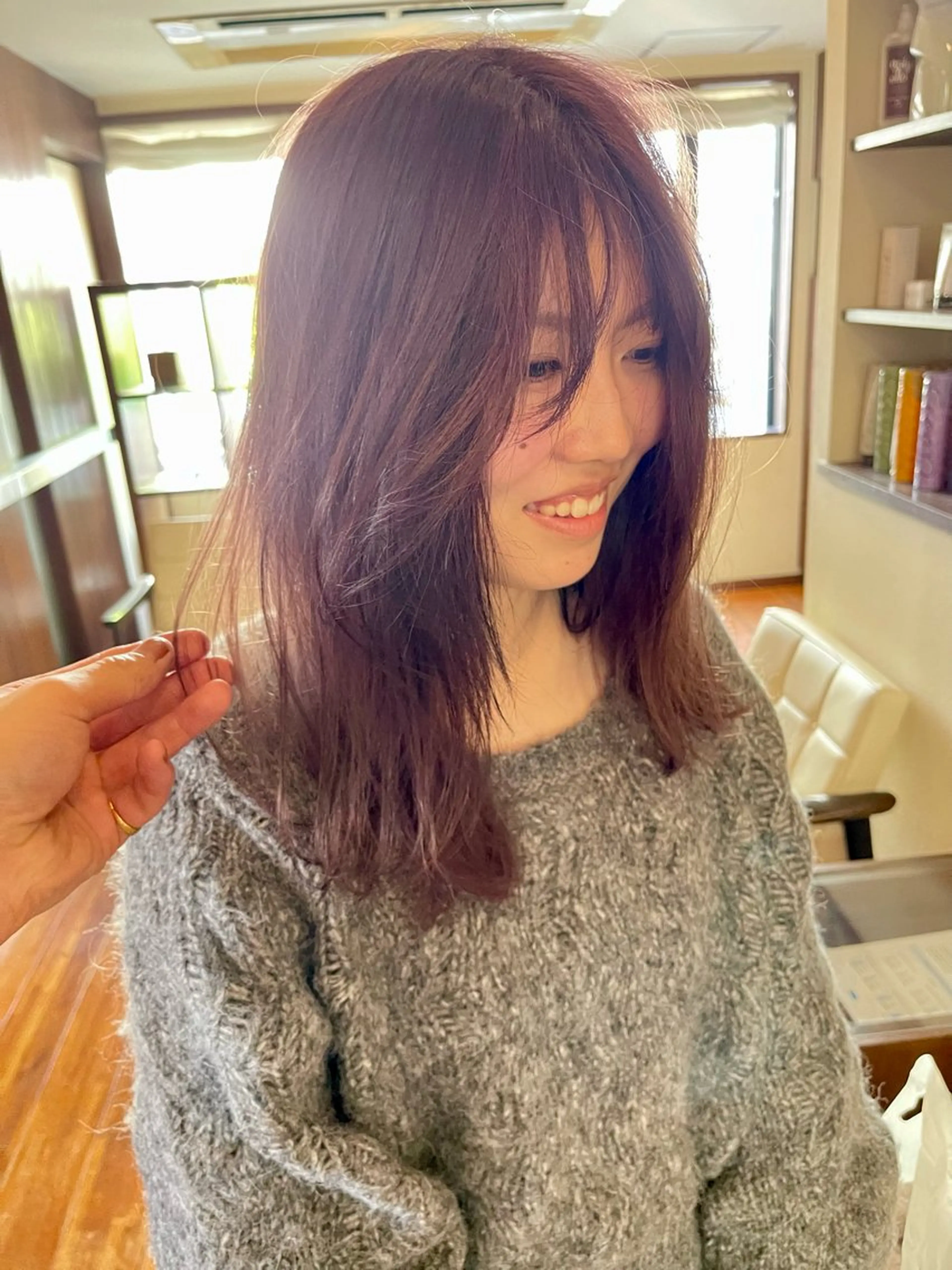 ミディアム カラー バイオレットカラー カット ヘアカラー トリートメント 髪質改善ｶﾗｰ ｹｱﾌﾞﾘｰﾁ/ﾀﾑのヘアスタイル