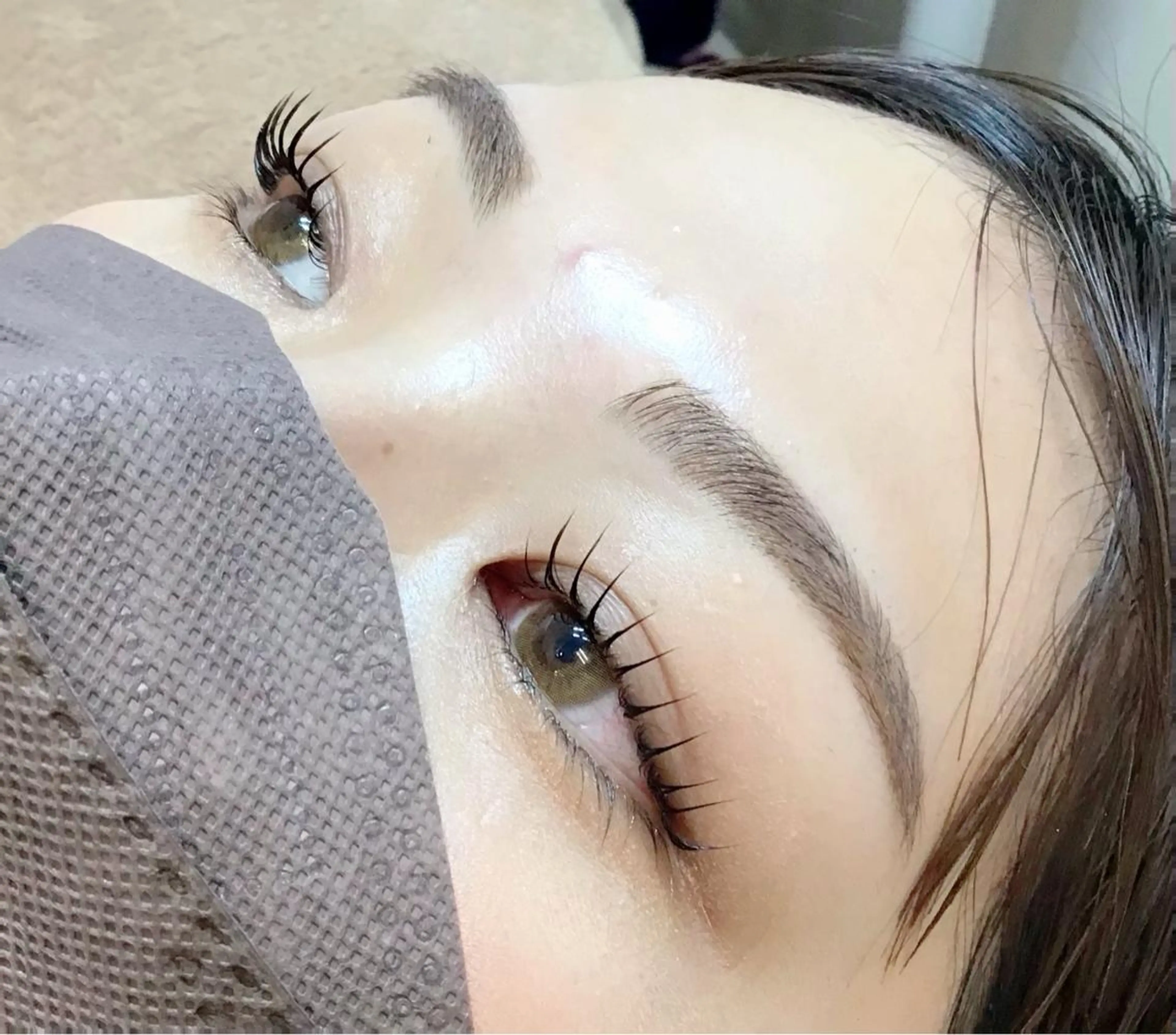 コスメティックラッシュリフト👩🦱まつ毛内部に栄養を与え、たっぷり保湿の美容液使用でまつ毛を守りまながらパーマを!の写真