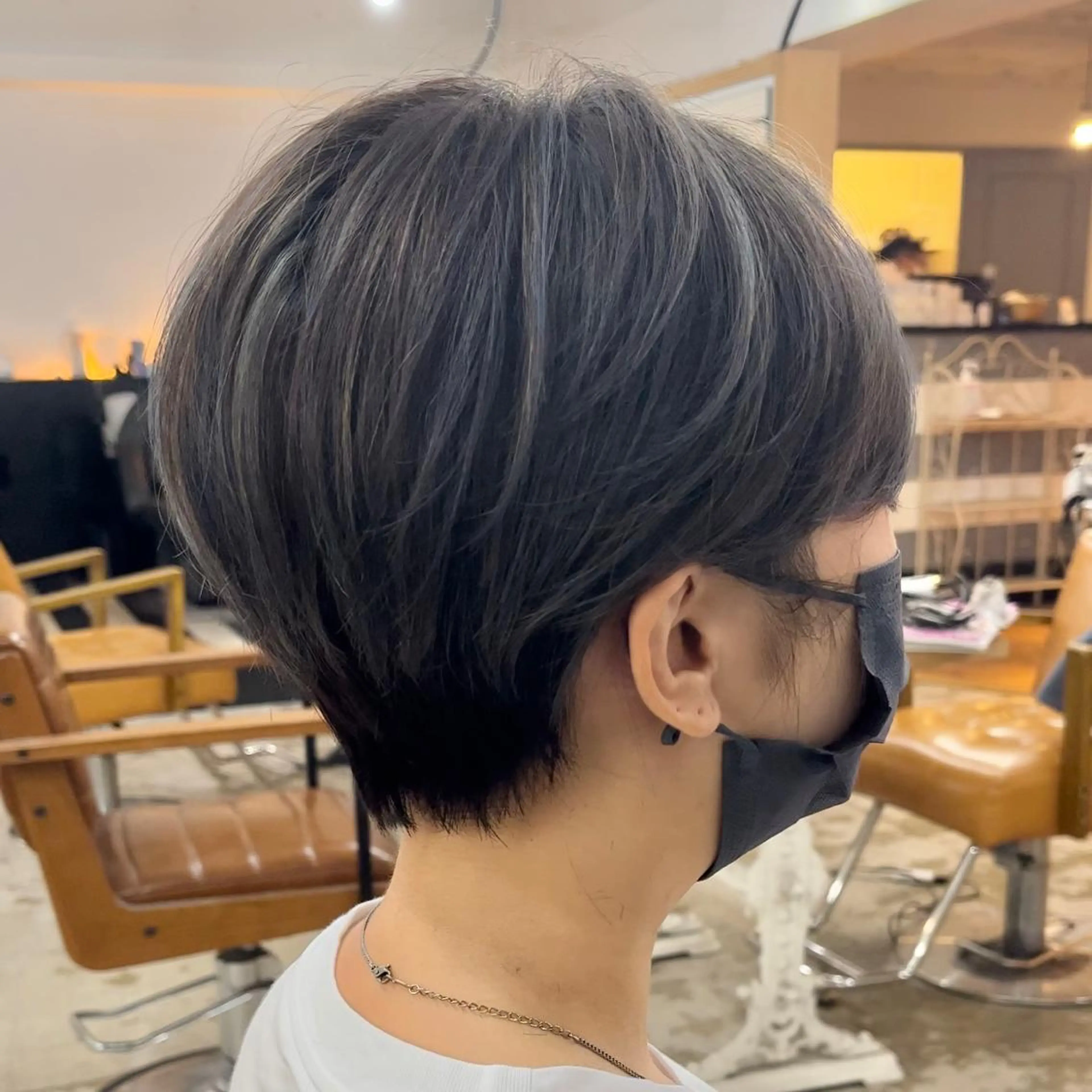 ショート カラー ハイライトカラー ハイライト ショートヘア SALOWIN 横浜 8F所属・ショートヘア、ボブ こやさん　コヤマのヘアスタイル