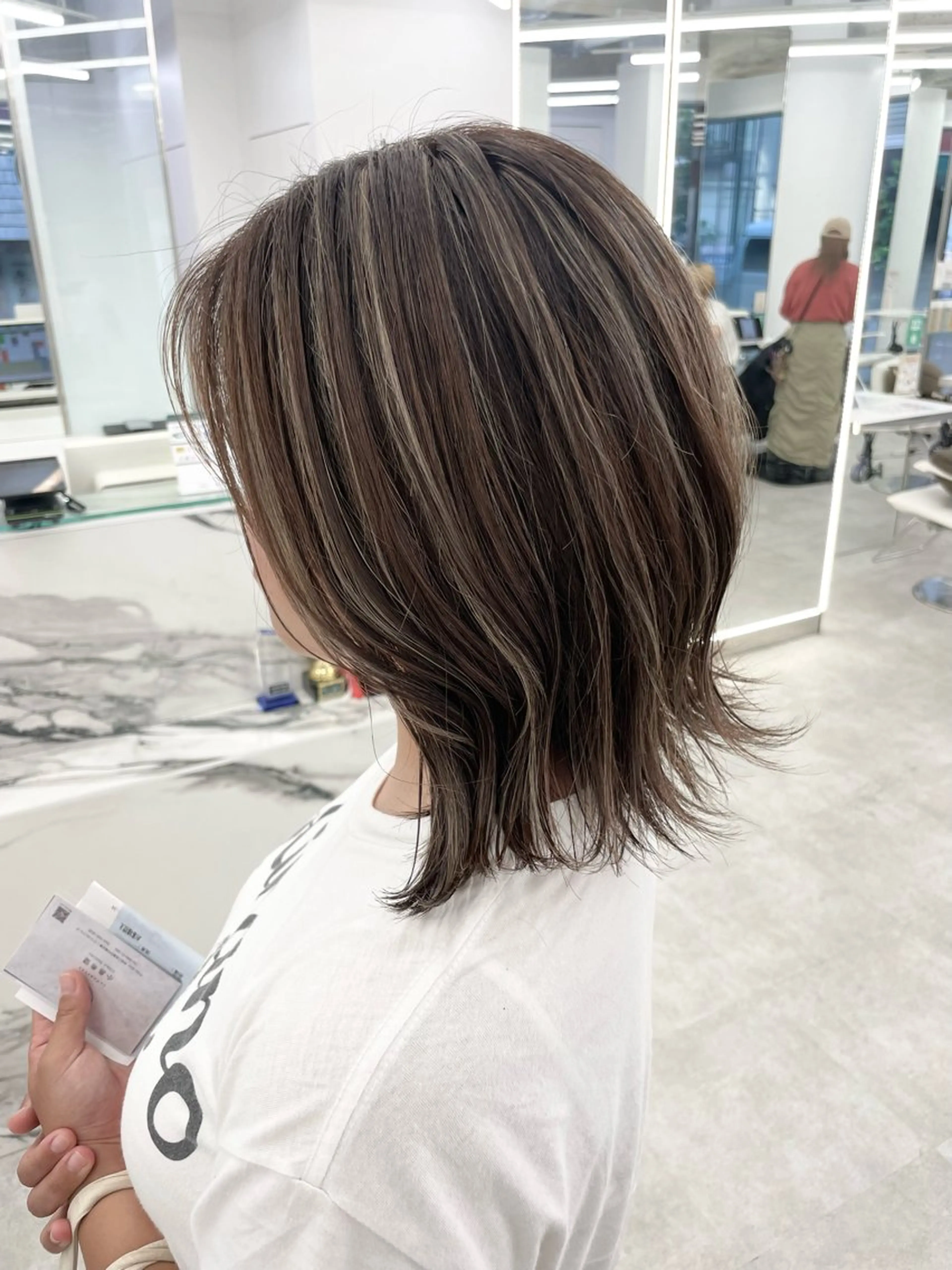 ミディアム カラー ヘアアレンジ ヘアカラー トリートメント 【Sweep】おじま のぞみのヘアスタイル