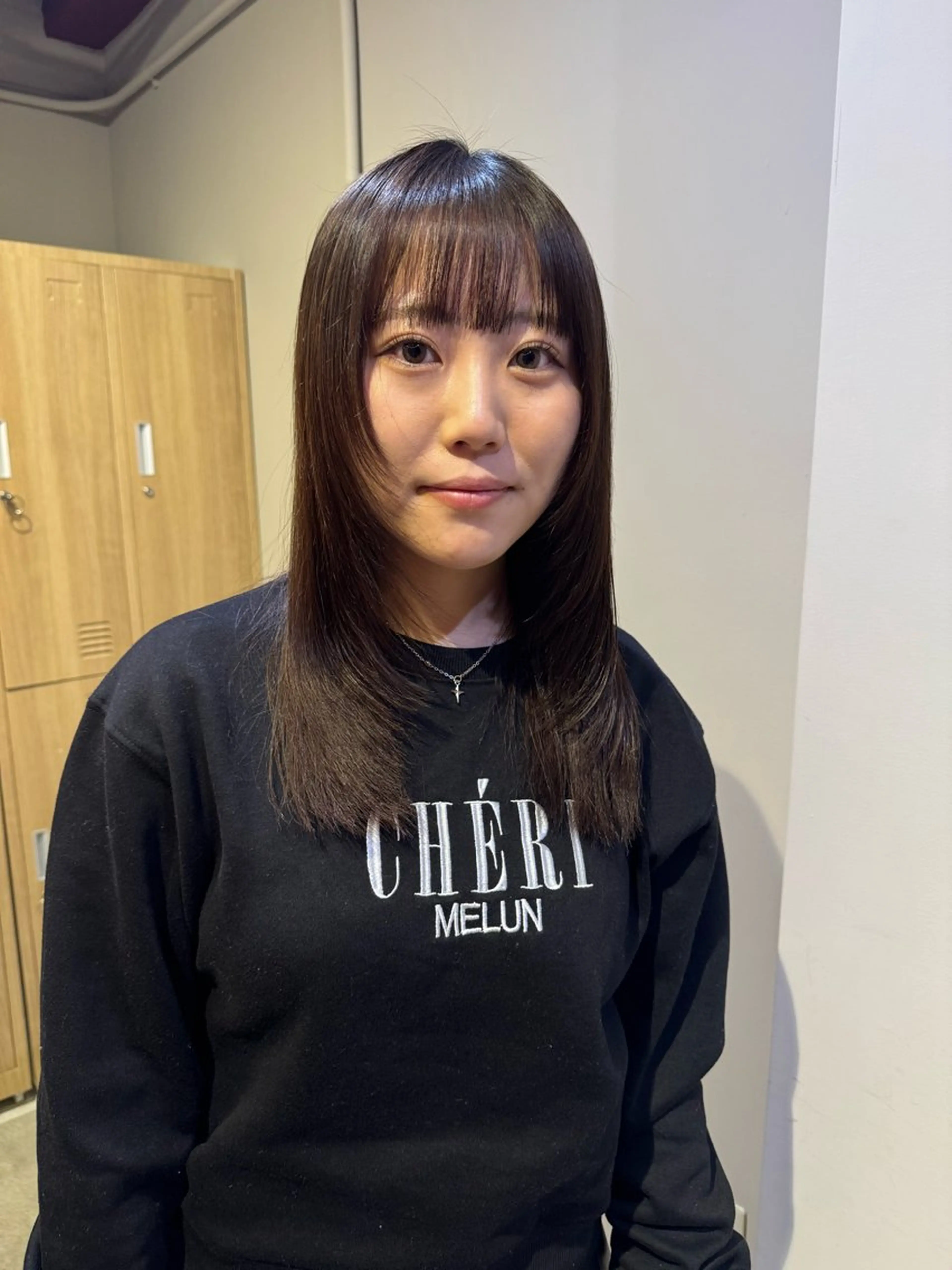 セミロング レイヤーカット ベージュカラー推し ⭐️kiraraのヘアスタイル