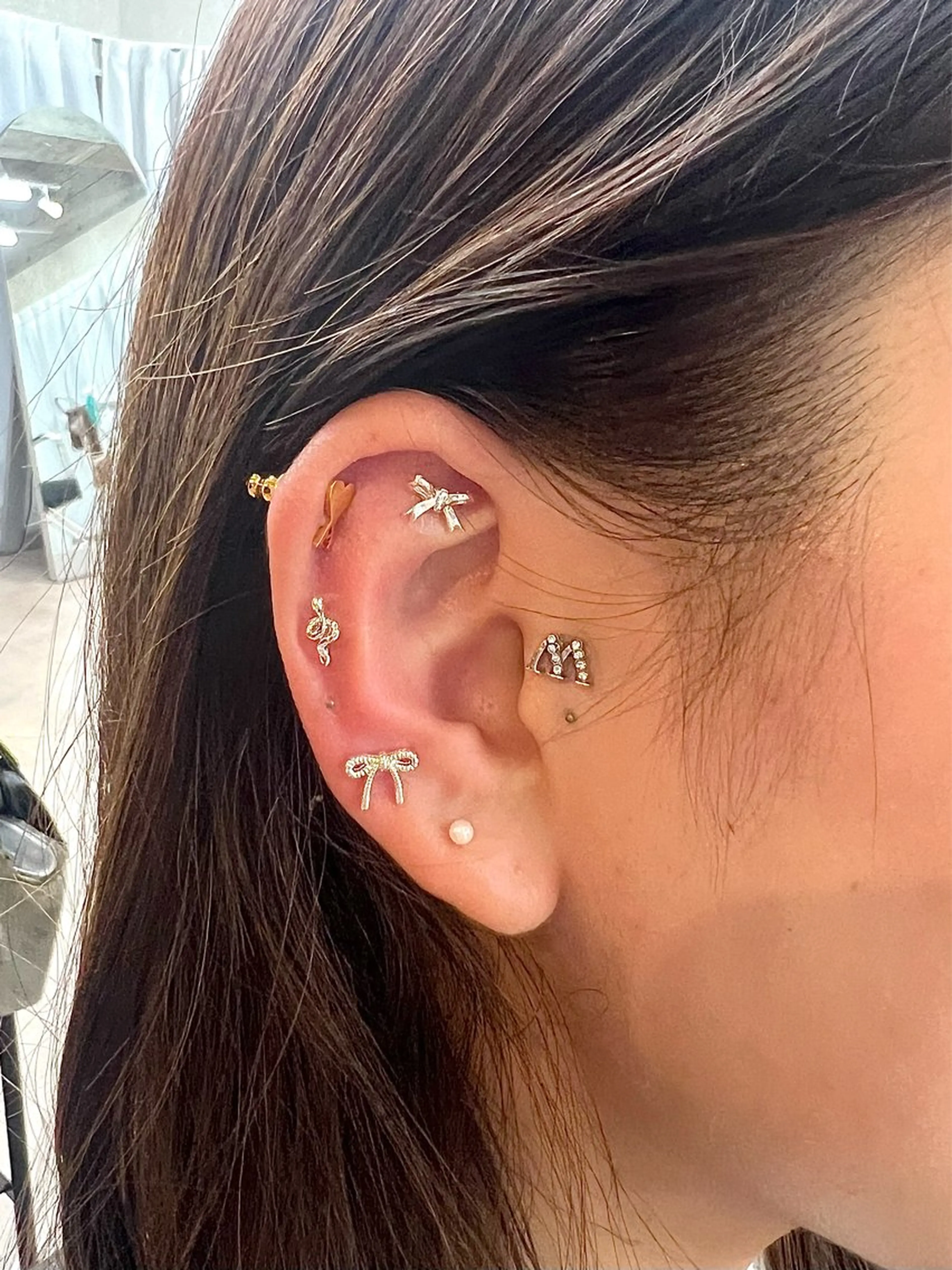 【🪄SNSで話題沸騰】カット＋髪質改善＋耳ツボジュエリー12粒まで¥8500の写真