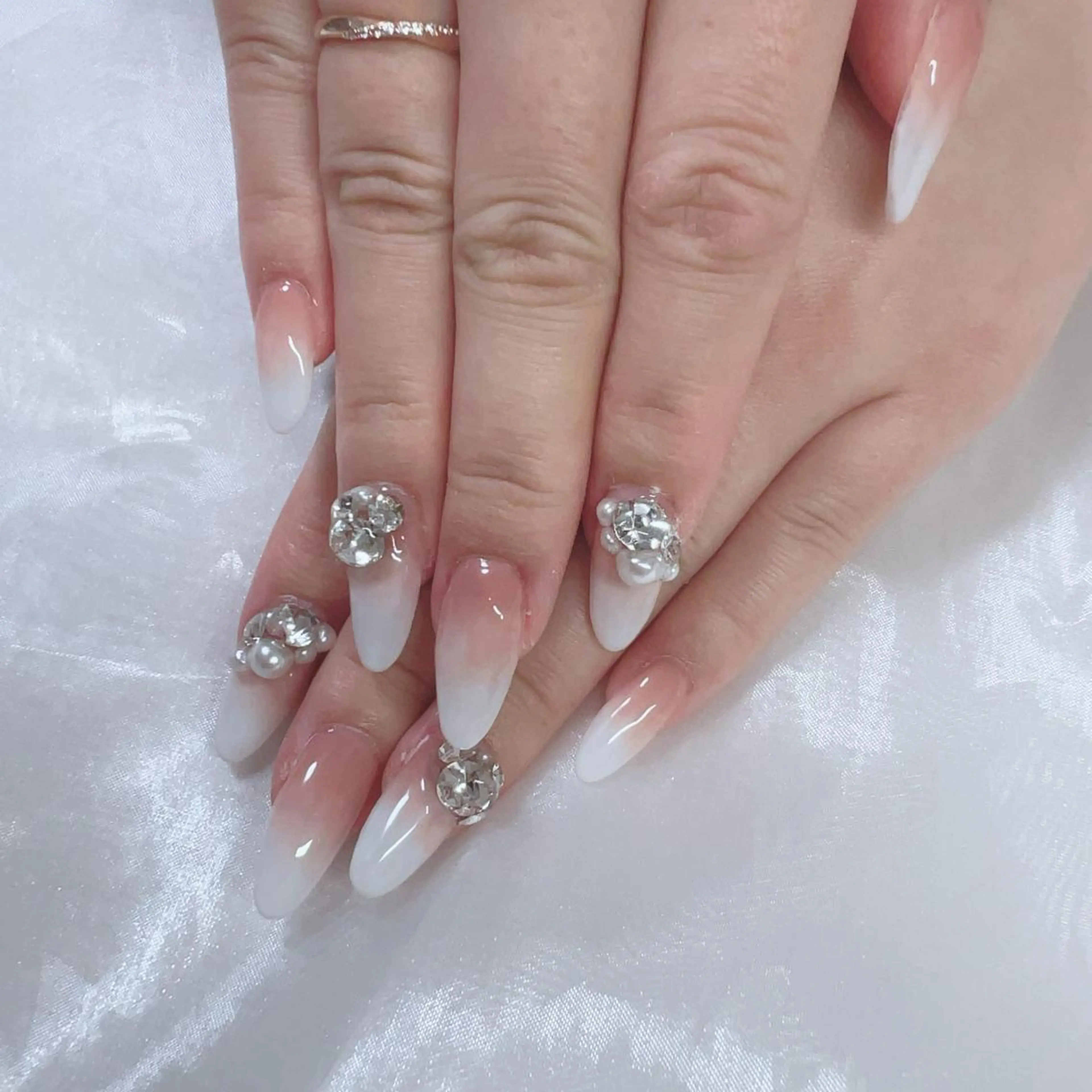 ネイル Rire_eye+beauty_nail所属・Rire_ nail_yukiのネイルデザイン