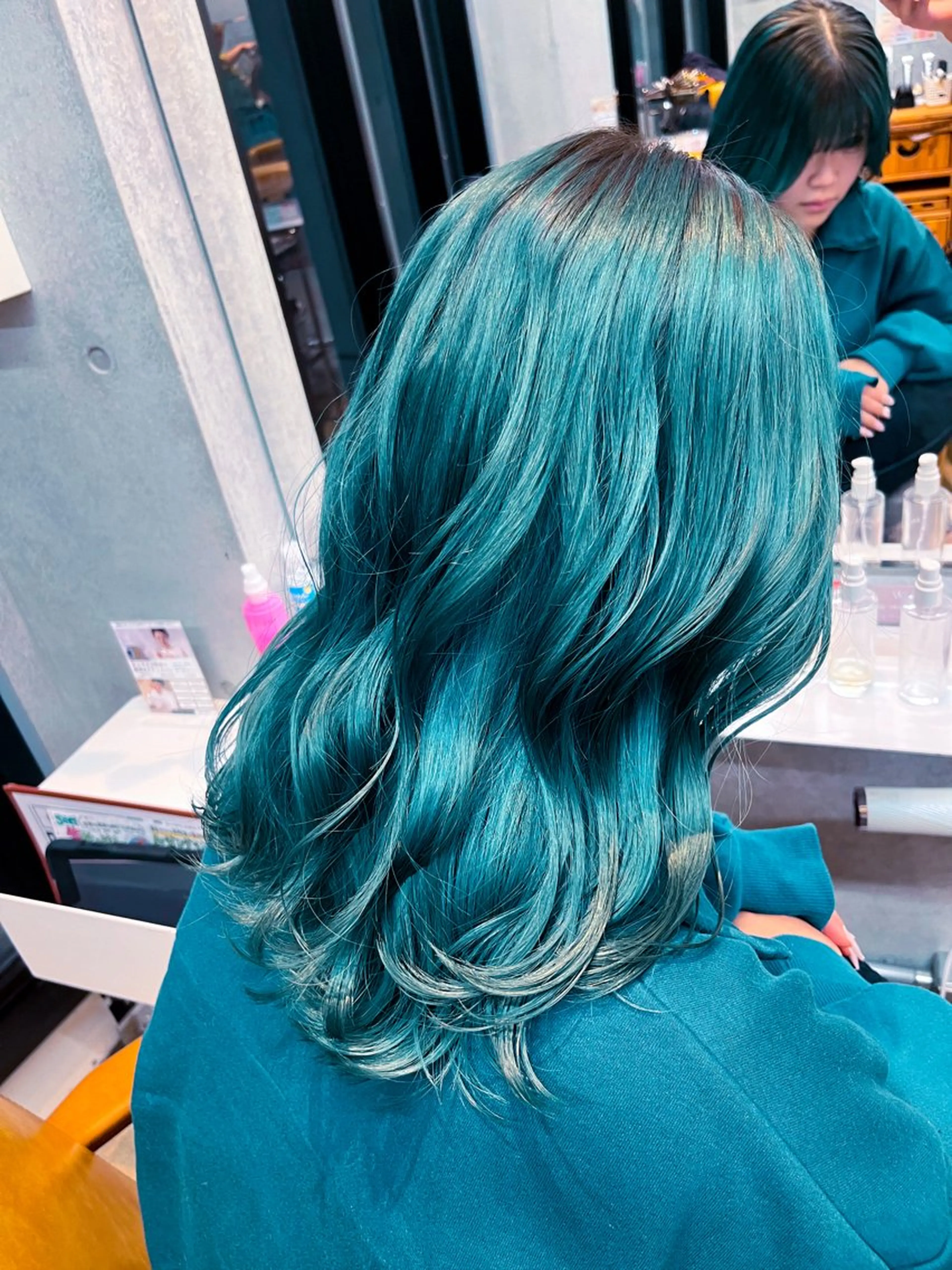 カラー ルーツカラー/ レイヤーカット/井川のヘアスタイル