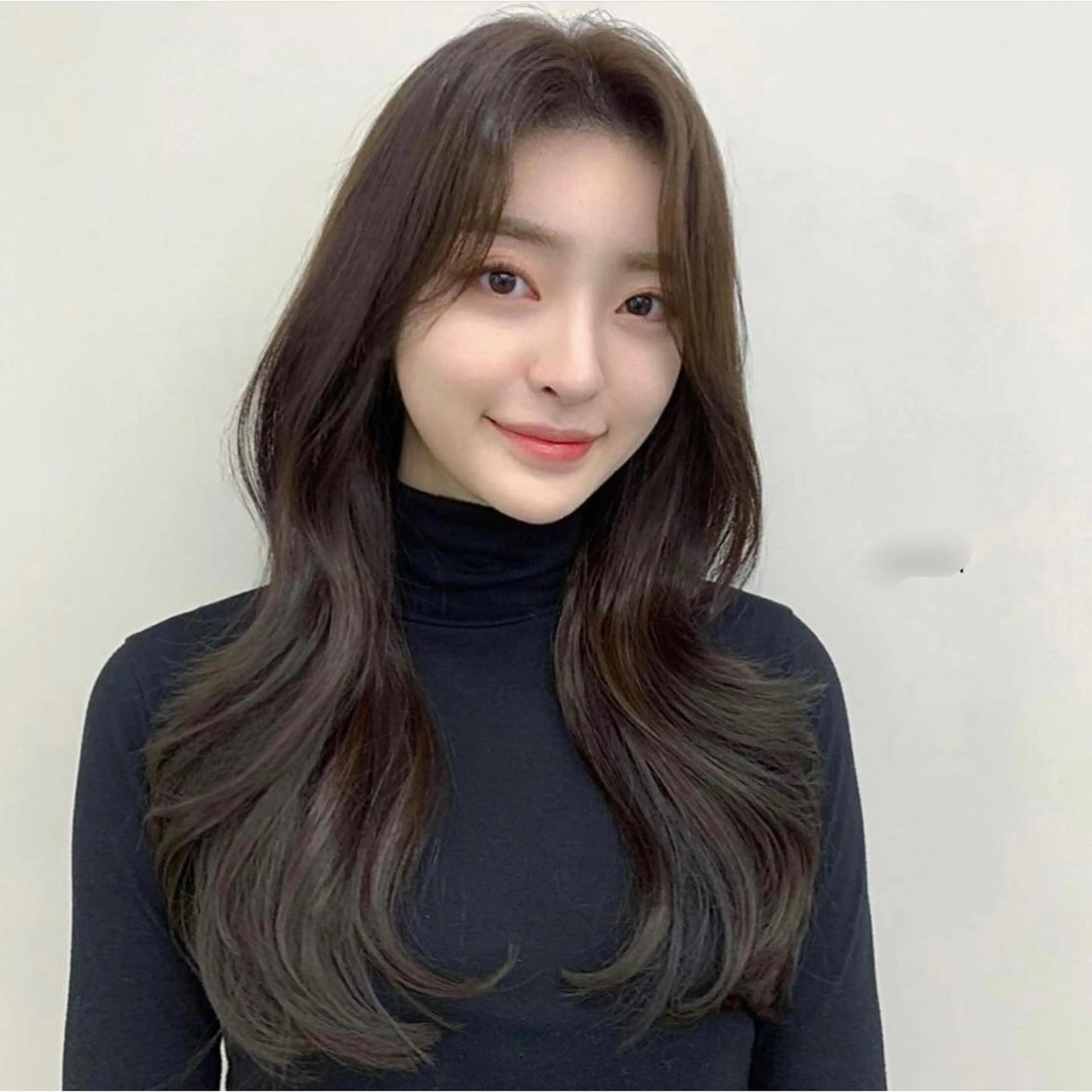 セミロング カラー カット ヘアカラー トリートメント 縮毛矯正×韓国ヘア 🇰🇷小笠原のヘアスタイル