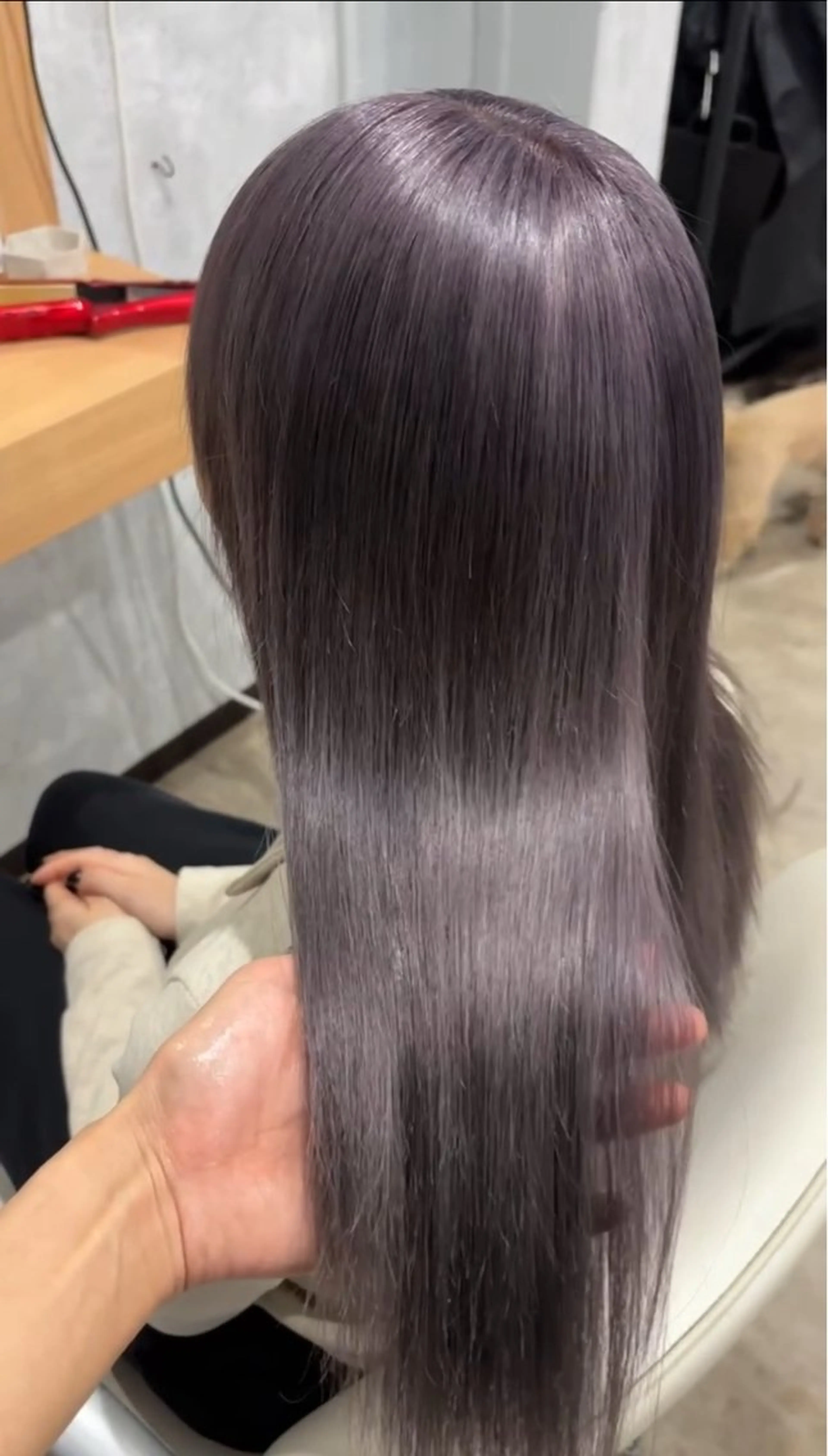 セミロング カラー カット ヘアカラー トリートメント 🌐NATSUMI 🌐【寒色カラー】のヘアスタイル