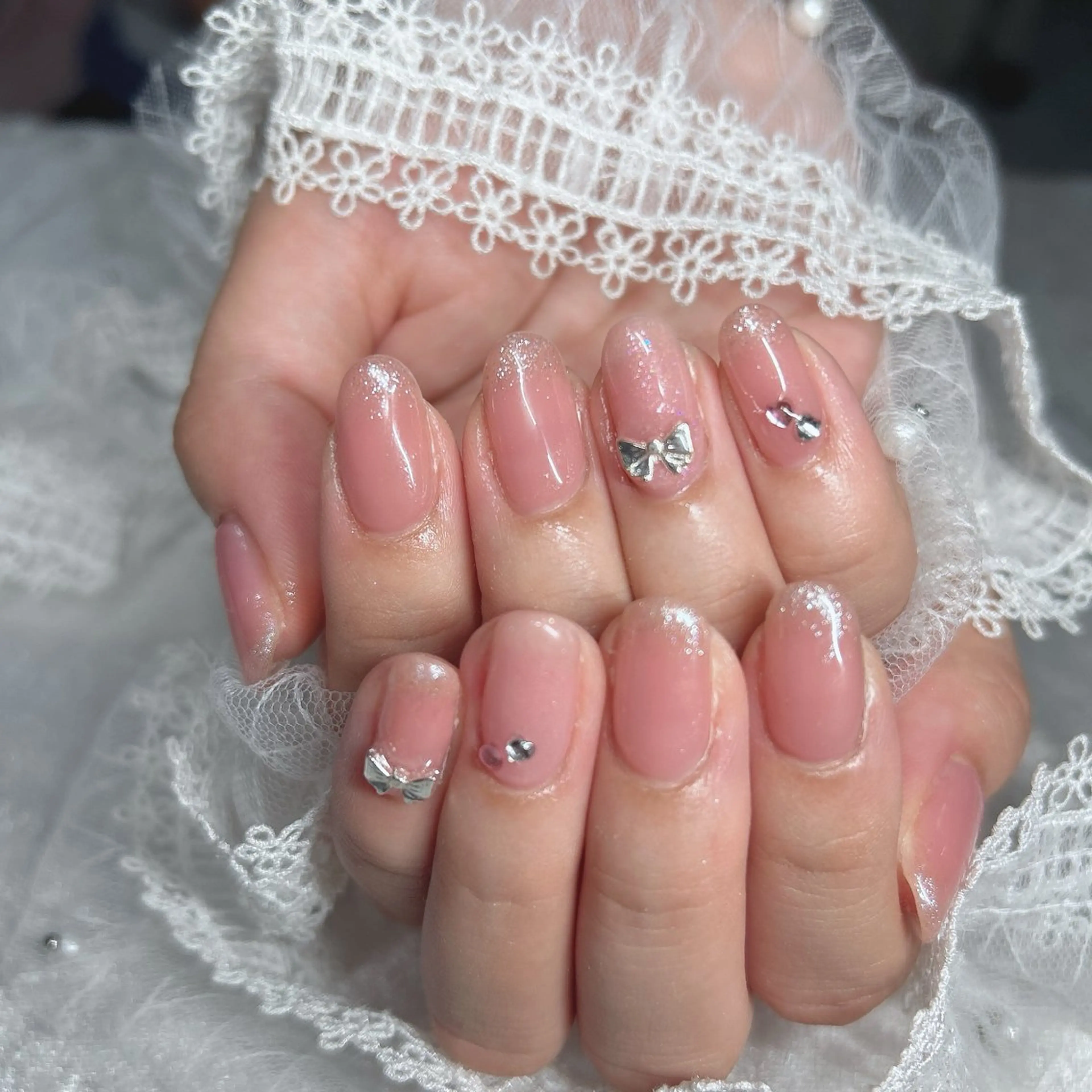 ネイル ラメ(グリッター) ラメグラデーション ピンク ハンドネイル Bestnail所属・Best Nail Yu🎀🫧のネイルデザイン
